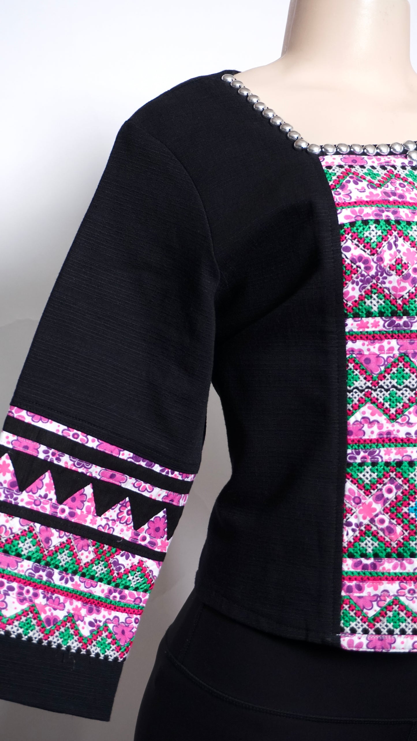 Hill Tribe Top (46")