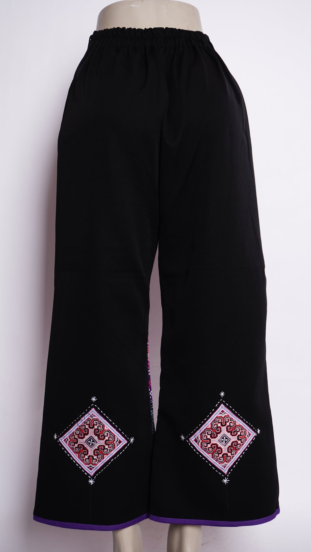 Women Hill Tribe Pants