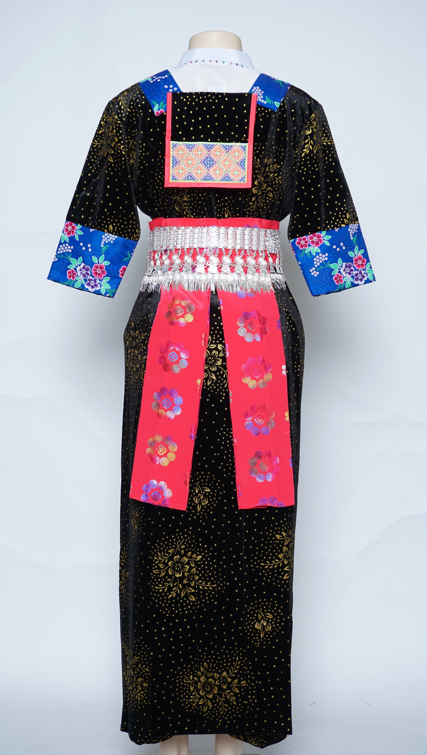 Hmong Xeev Gold Floral Velvet (40")