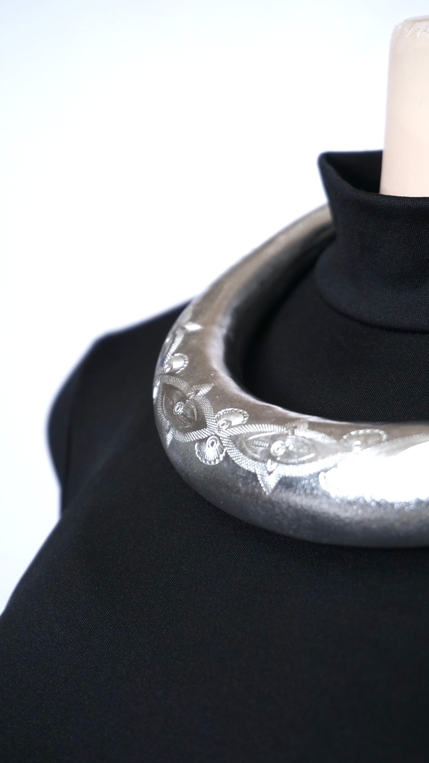 Single Thick Hoop Xauv Desgins (Unisex Xauv)