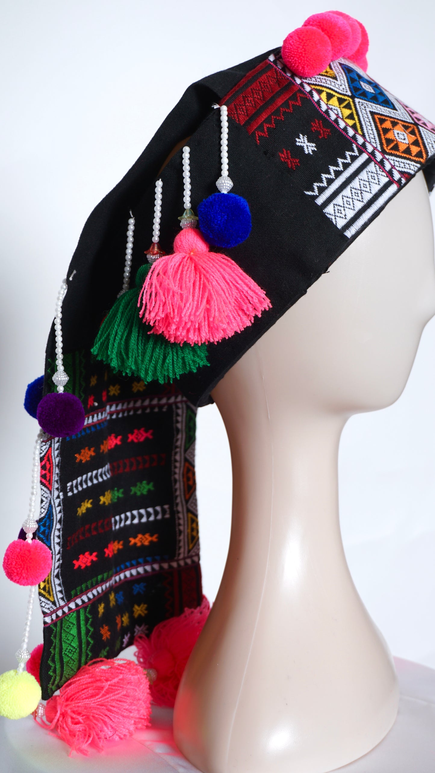 Phuam Paj Pom Pom (22")