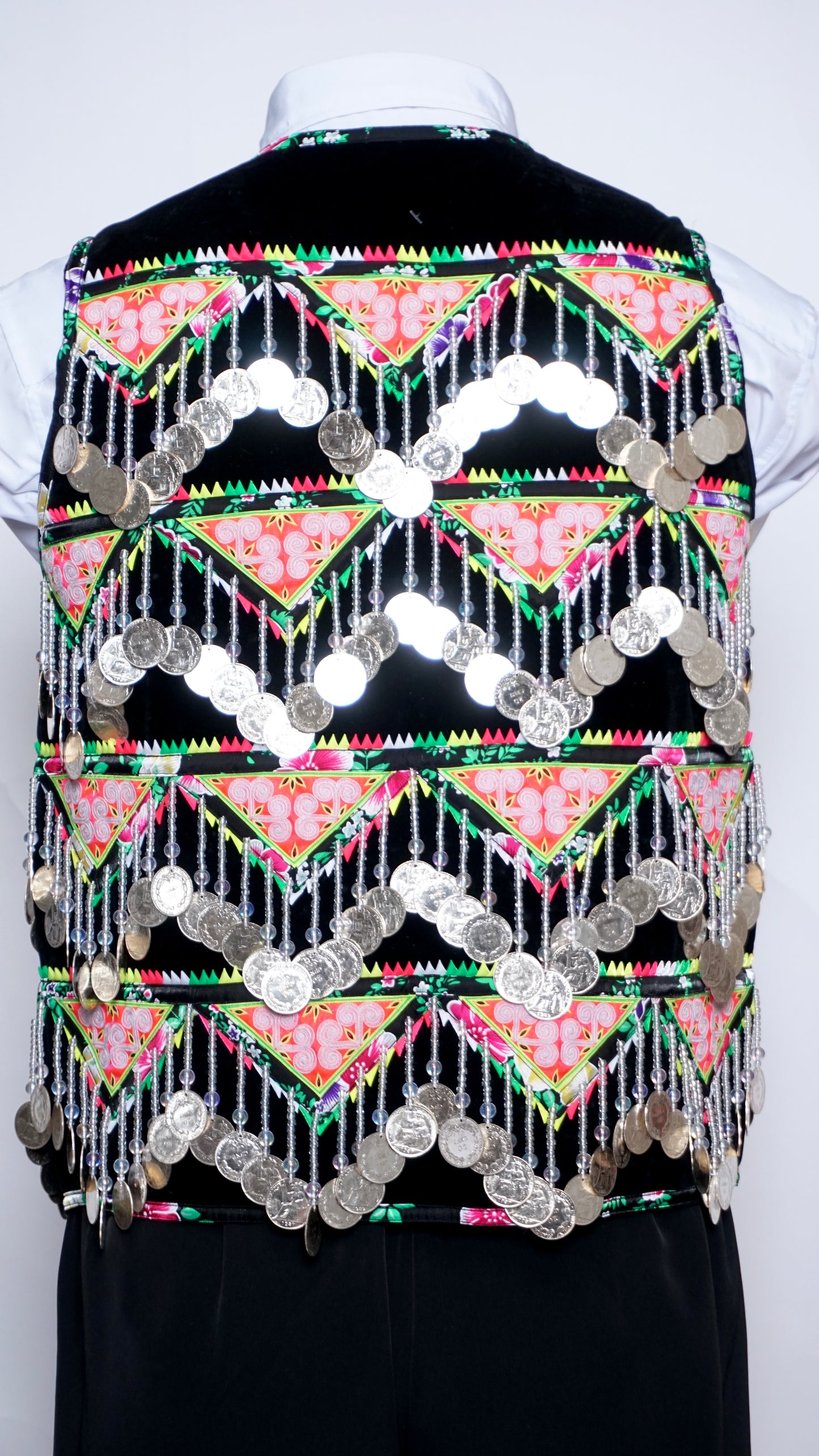 Handmade Pajntaub Mos Money Vest (40")