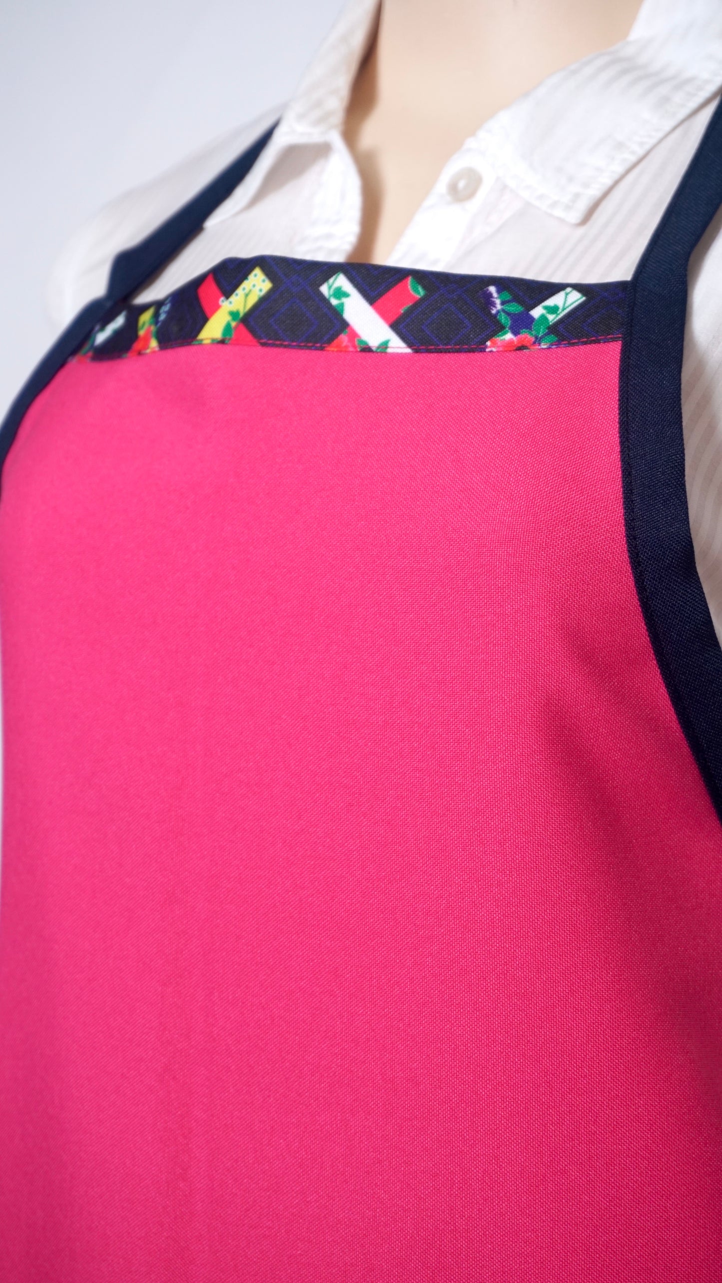 Apron-Pink