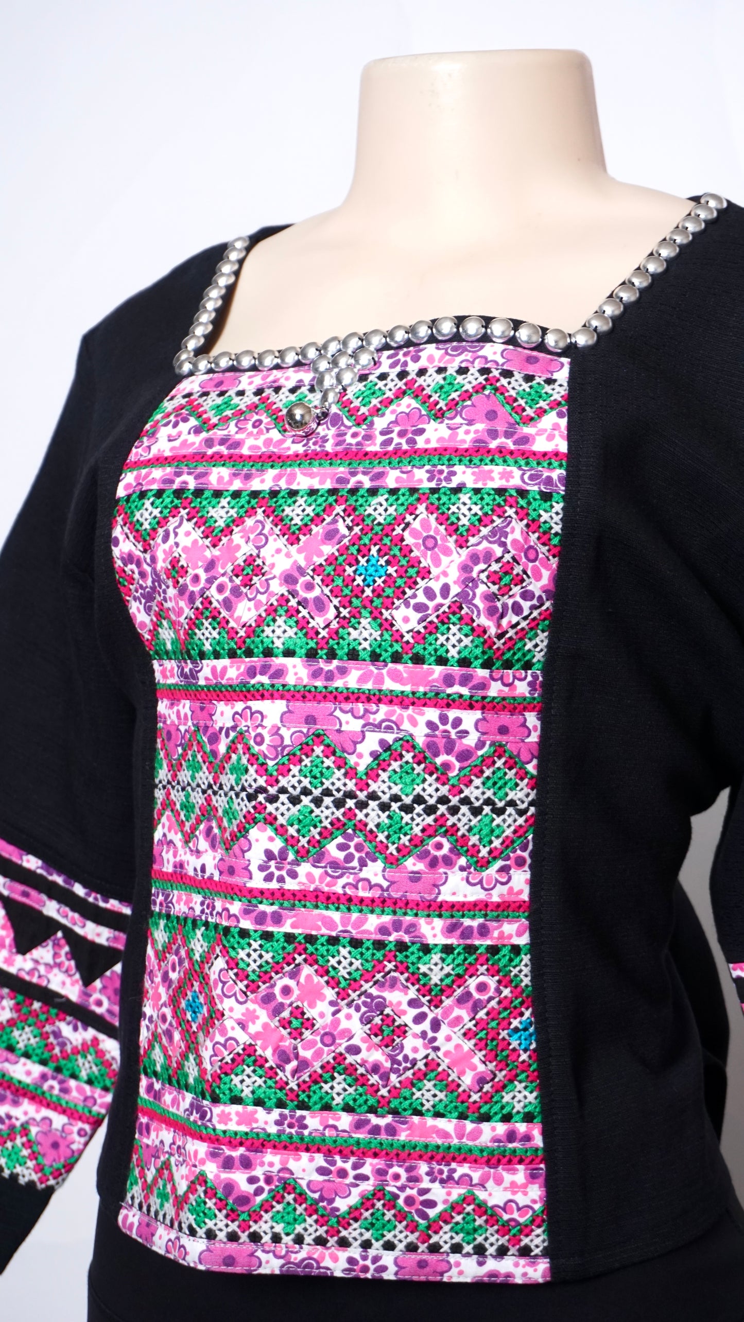 Hill Tribe Top (46")
