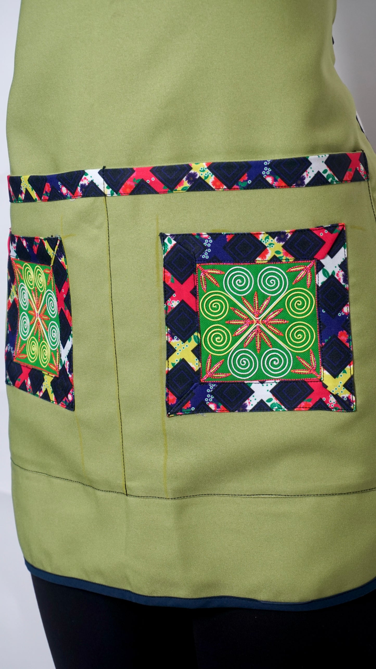 Apron-Moss Green
