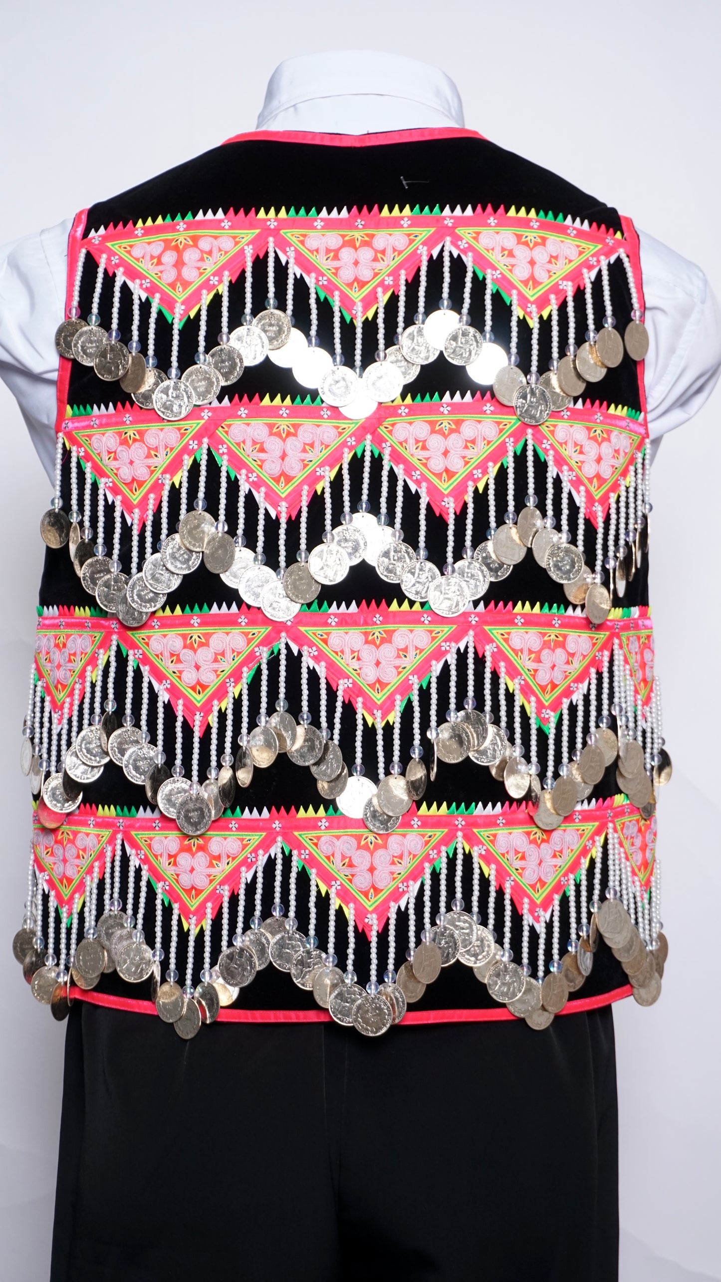 Handmade Pajntaub Mos Money Vest (40")