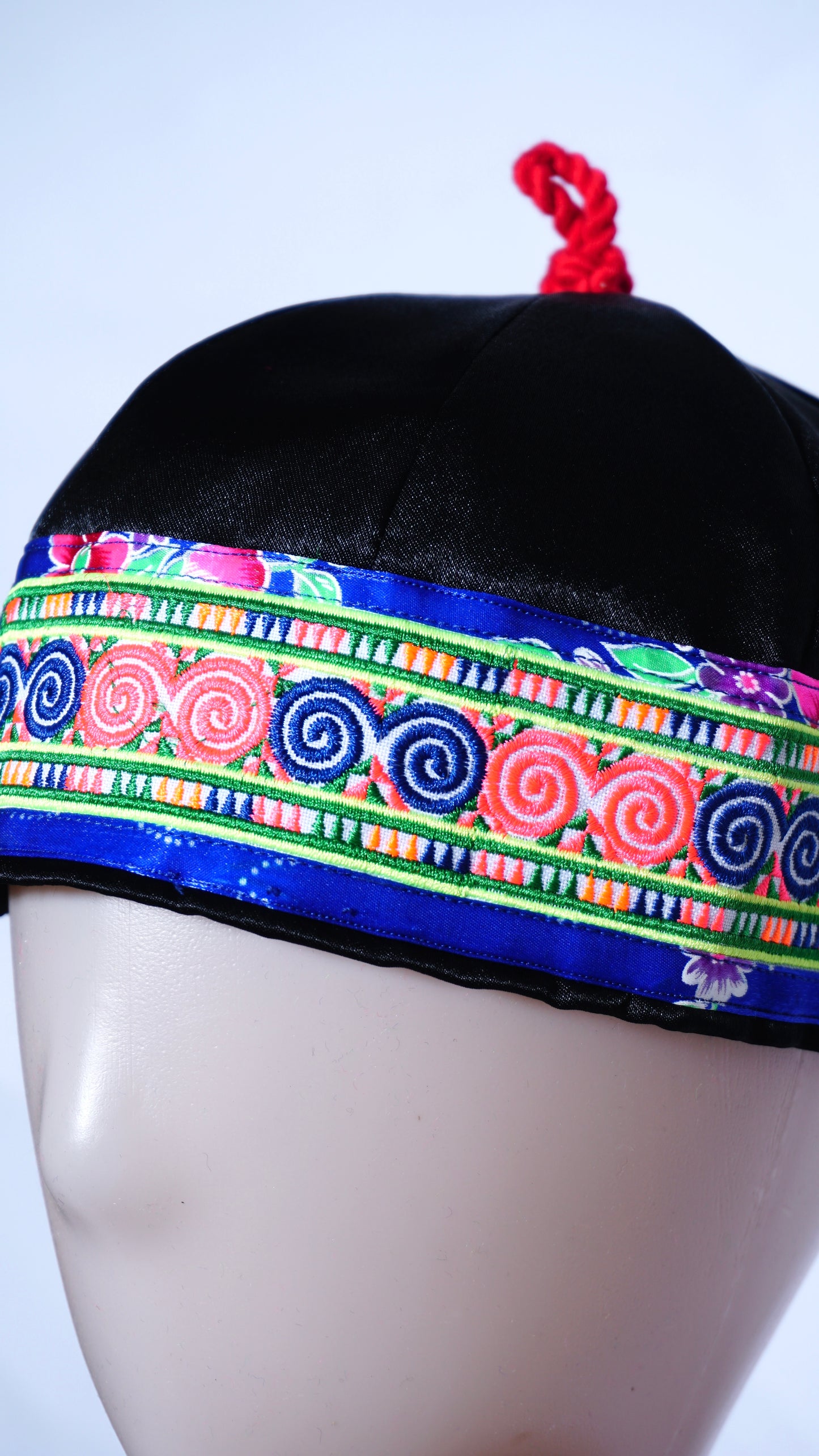 Hmong Hat Blue/Pink Qwj Blue Floral Trim