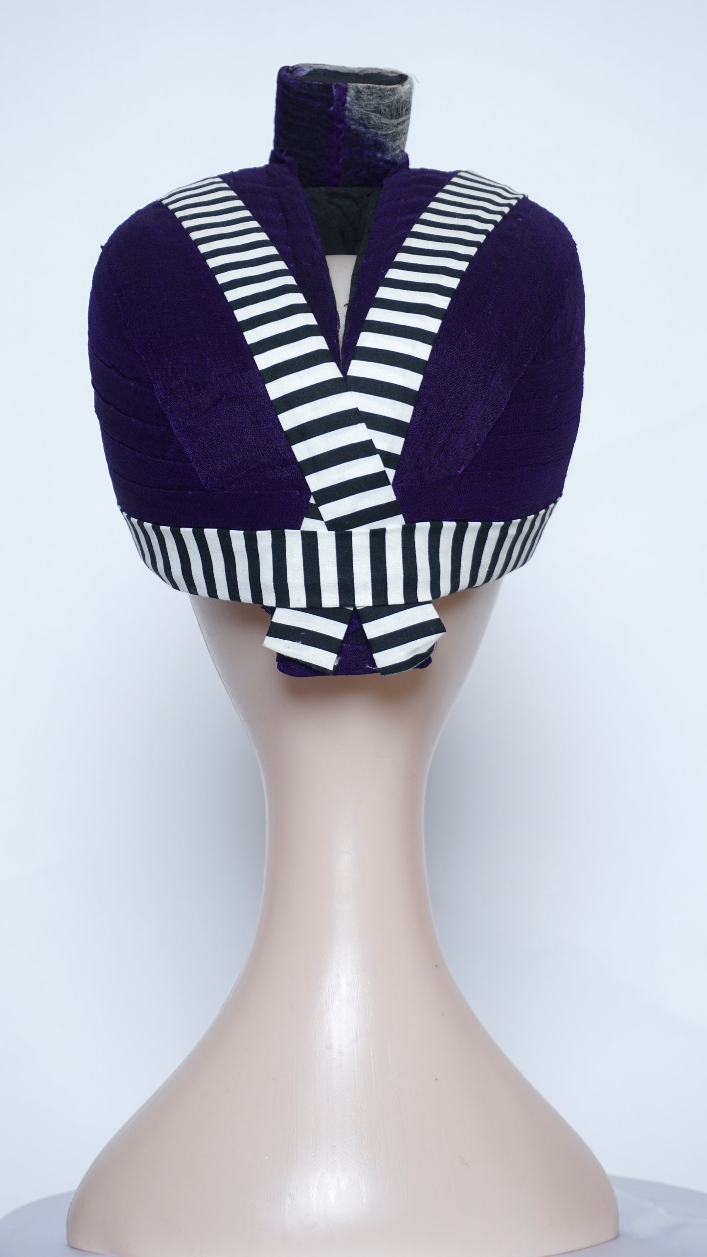 Dark Indigo Purple Phuam Txoom Suab Hat (21")