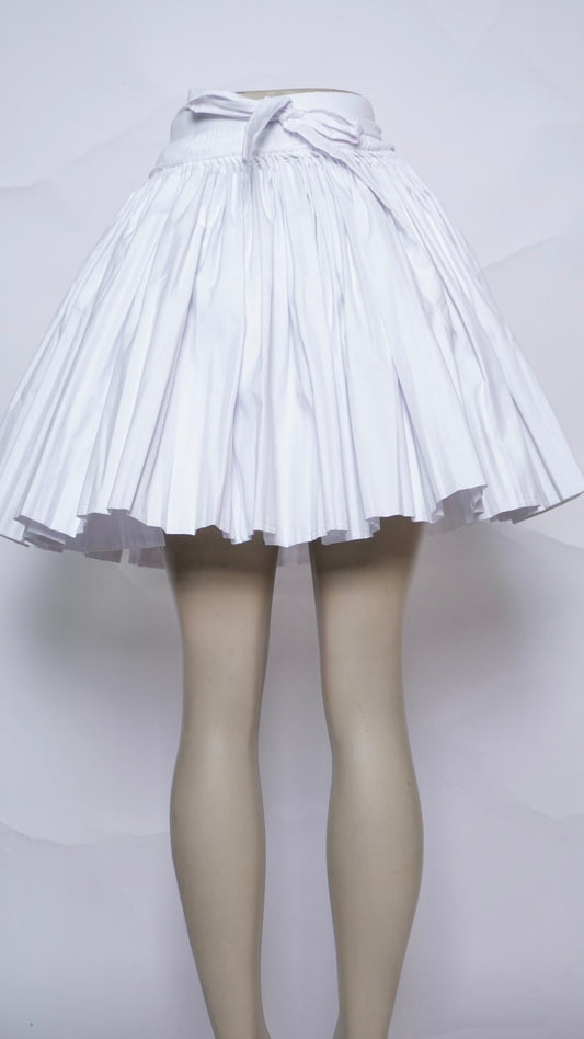 Wrapped Traditional White Skirt (40x20)