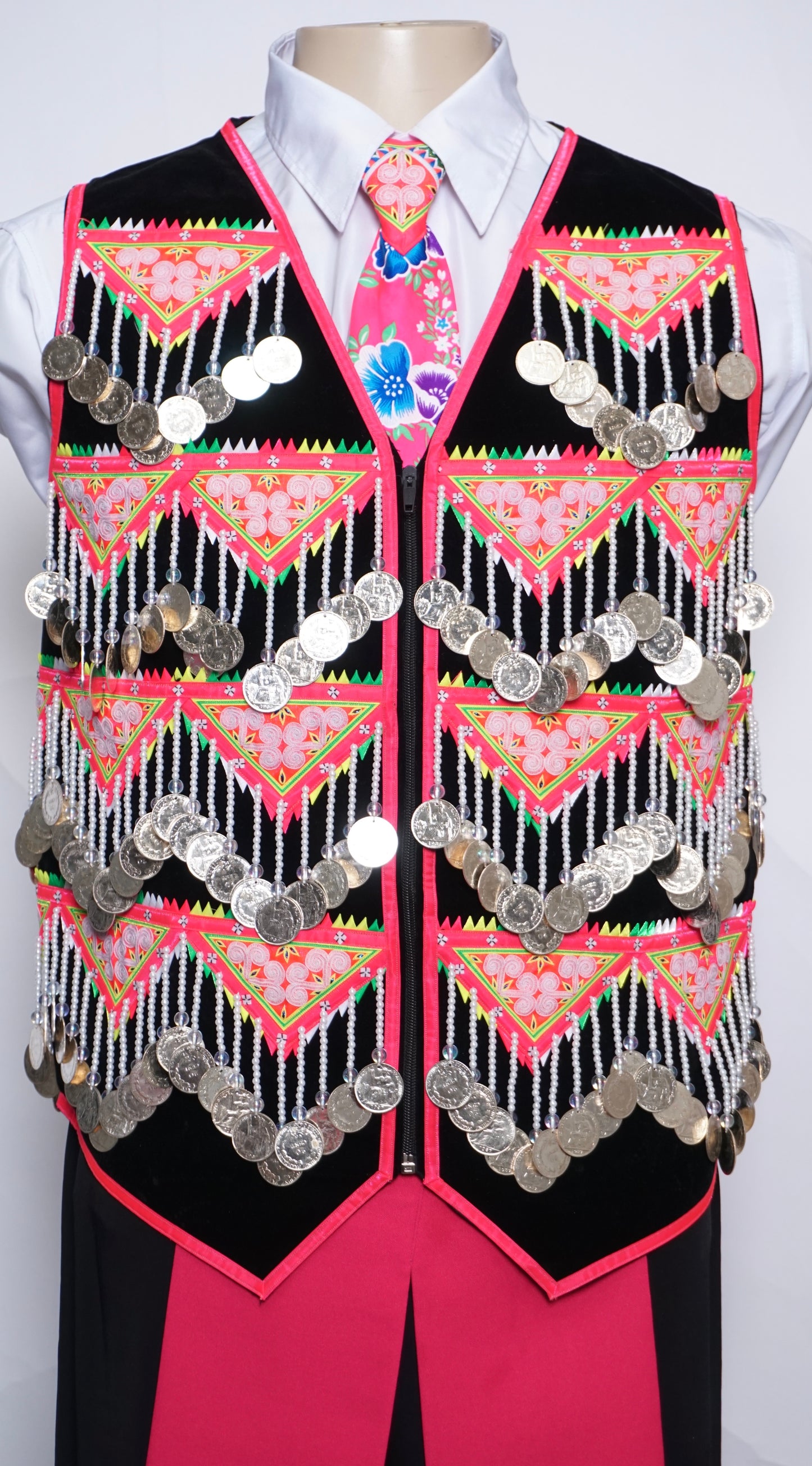 Handmade Pajntaub Mos Money Vest (40")