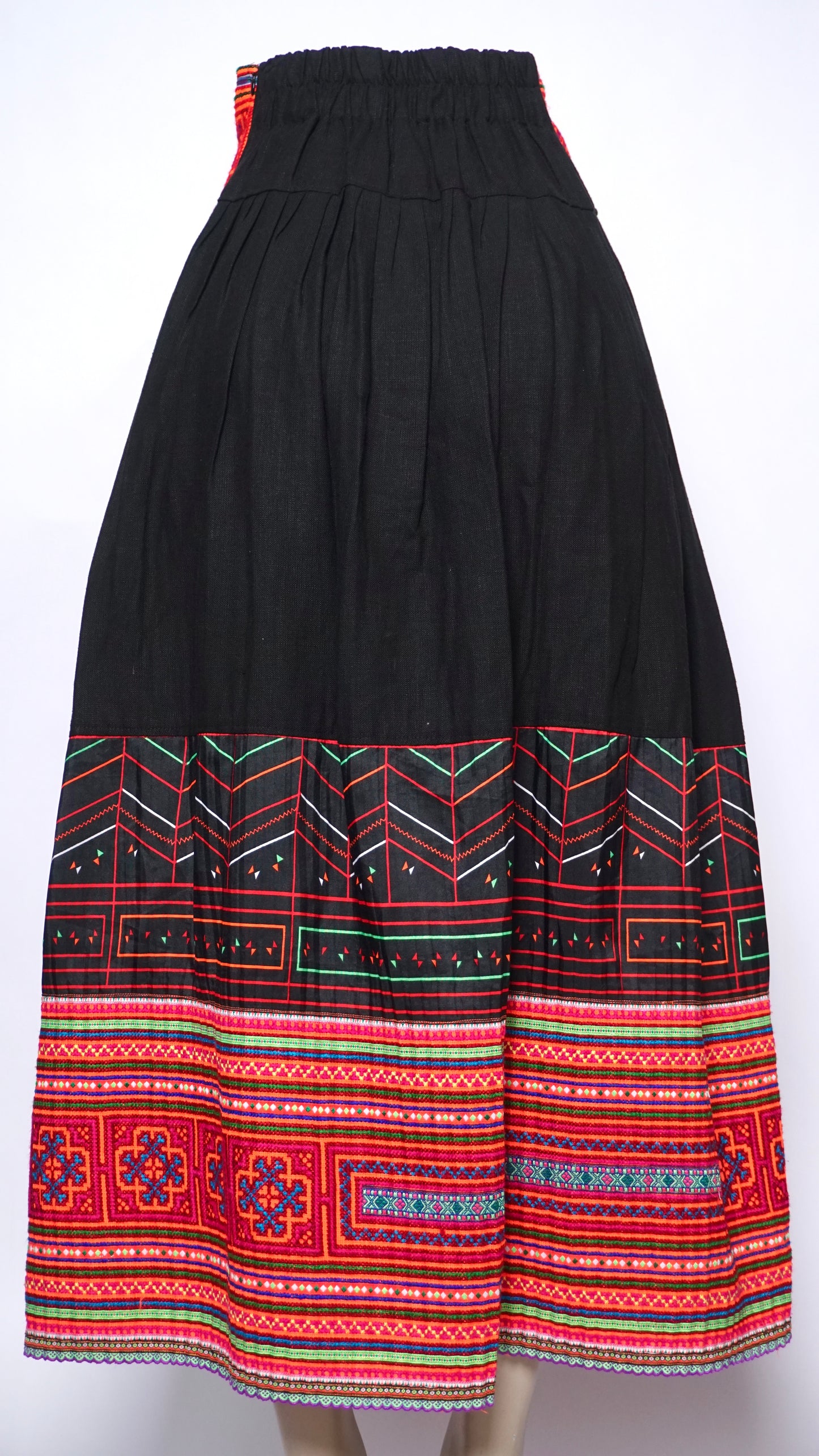 Hill Tribe Maxi Dress (26”-28”)