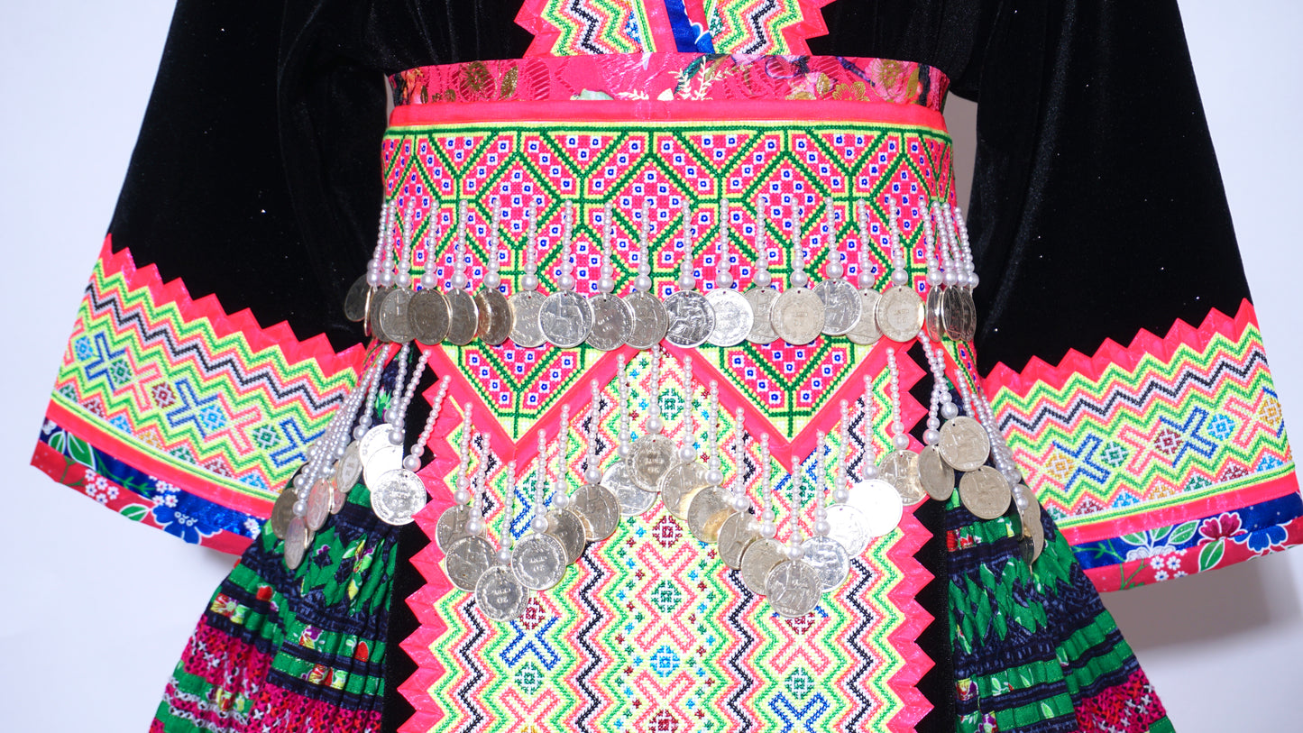 Handmade Hlab Hmong Leeg (42")