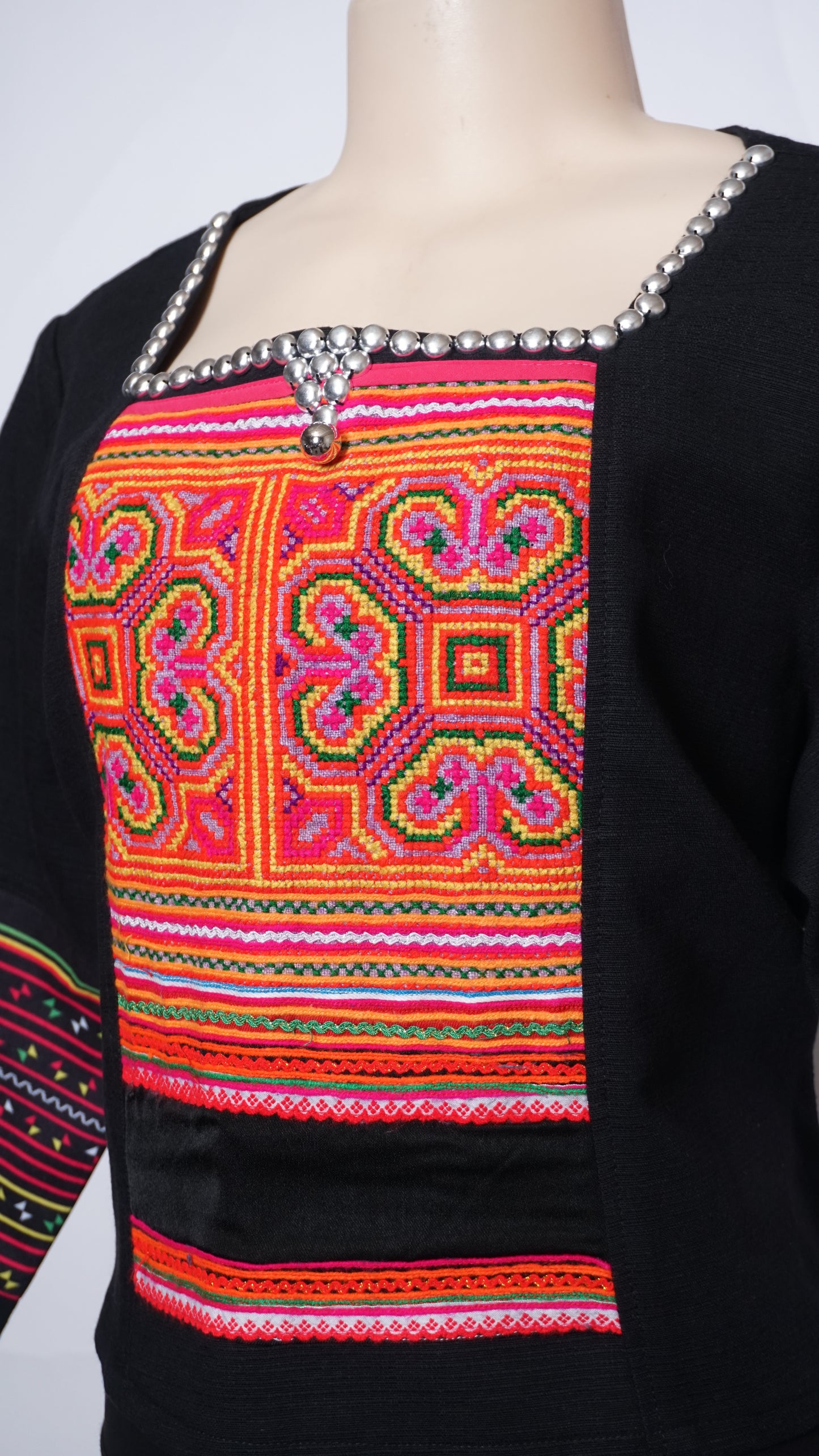 Hill Tribe Top (46")