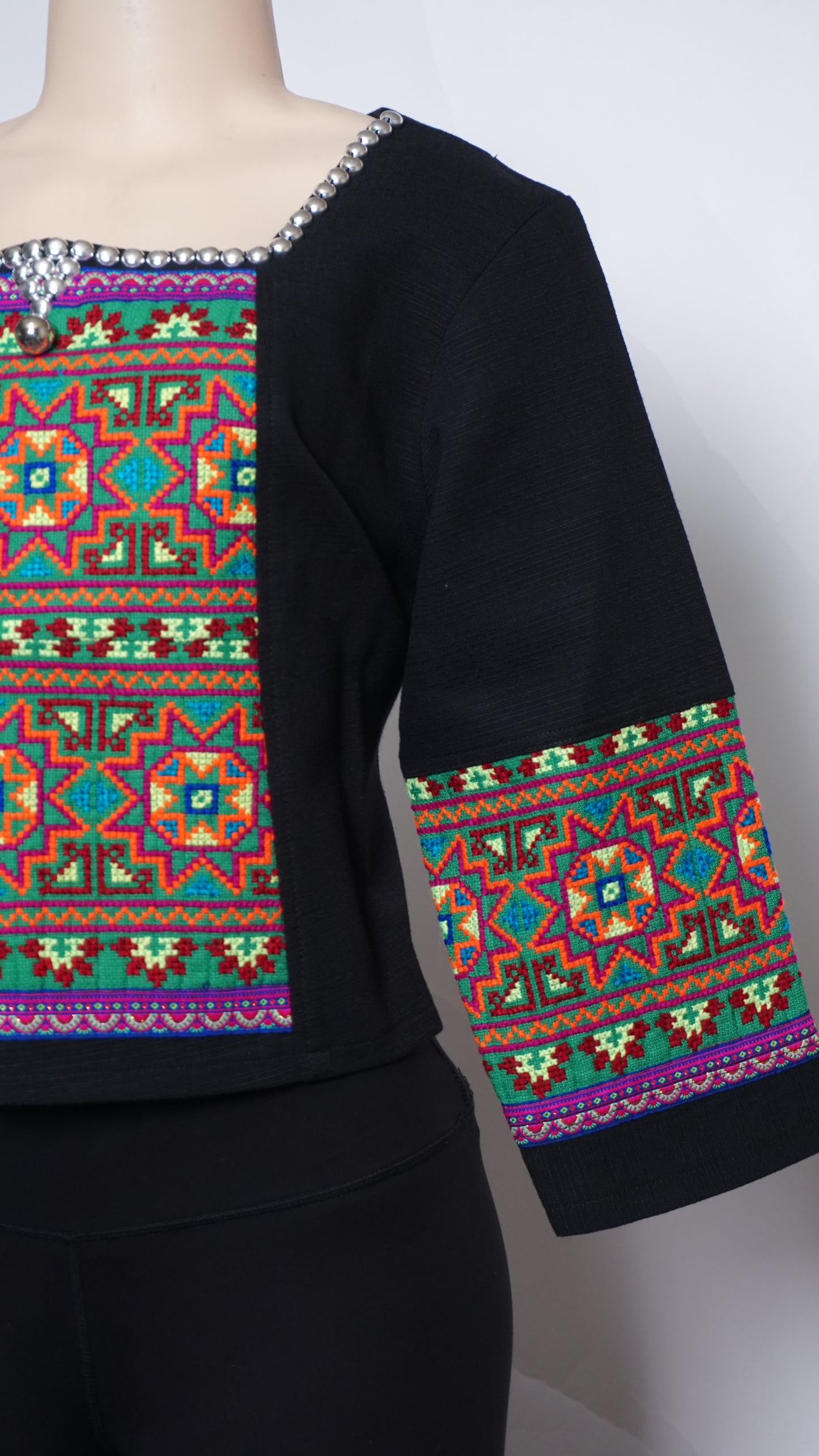 Hill Tribe Top (46")