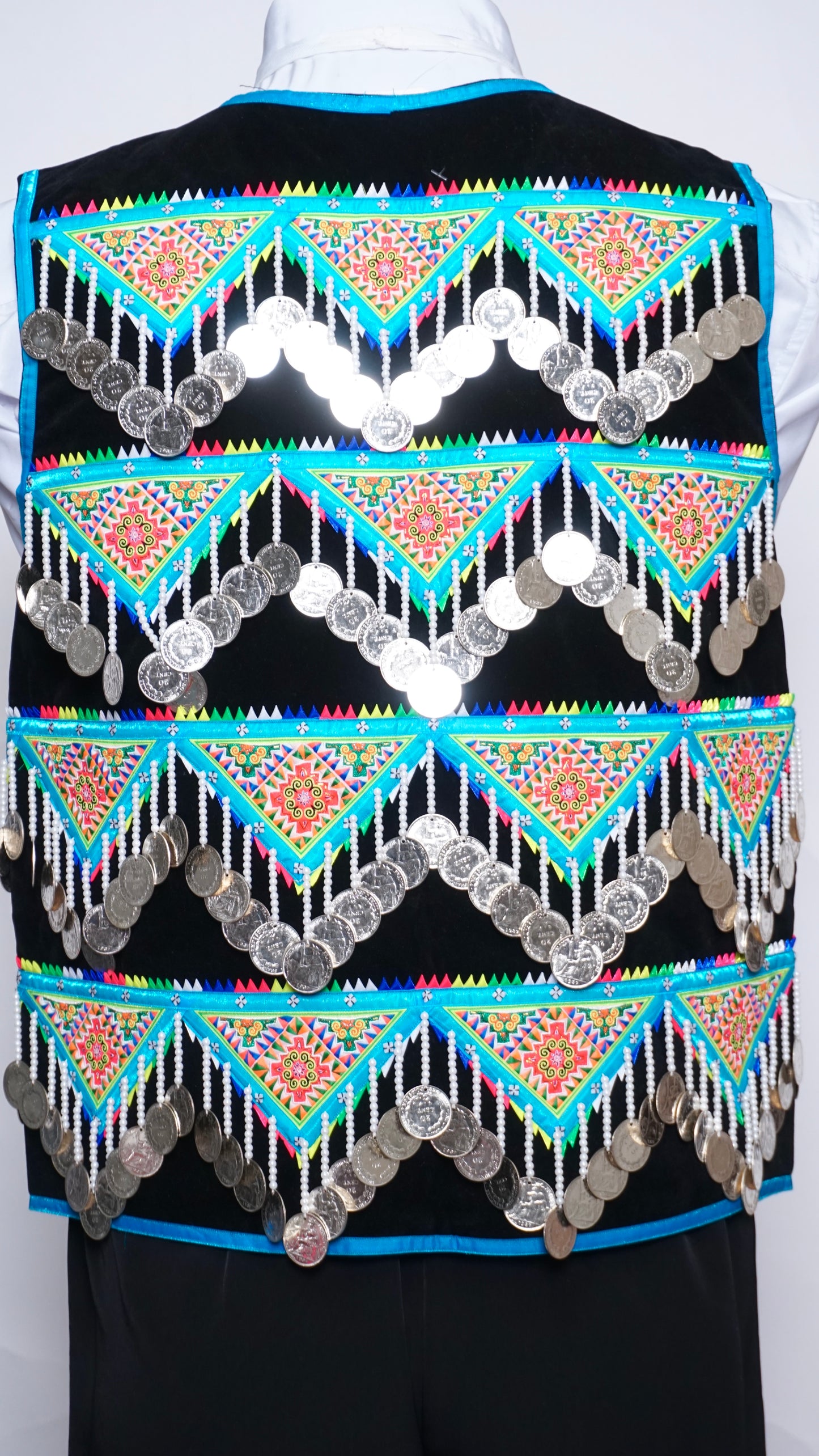 Handmade Pajntaub Mos Money Vest (40")