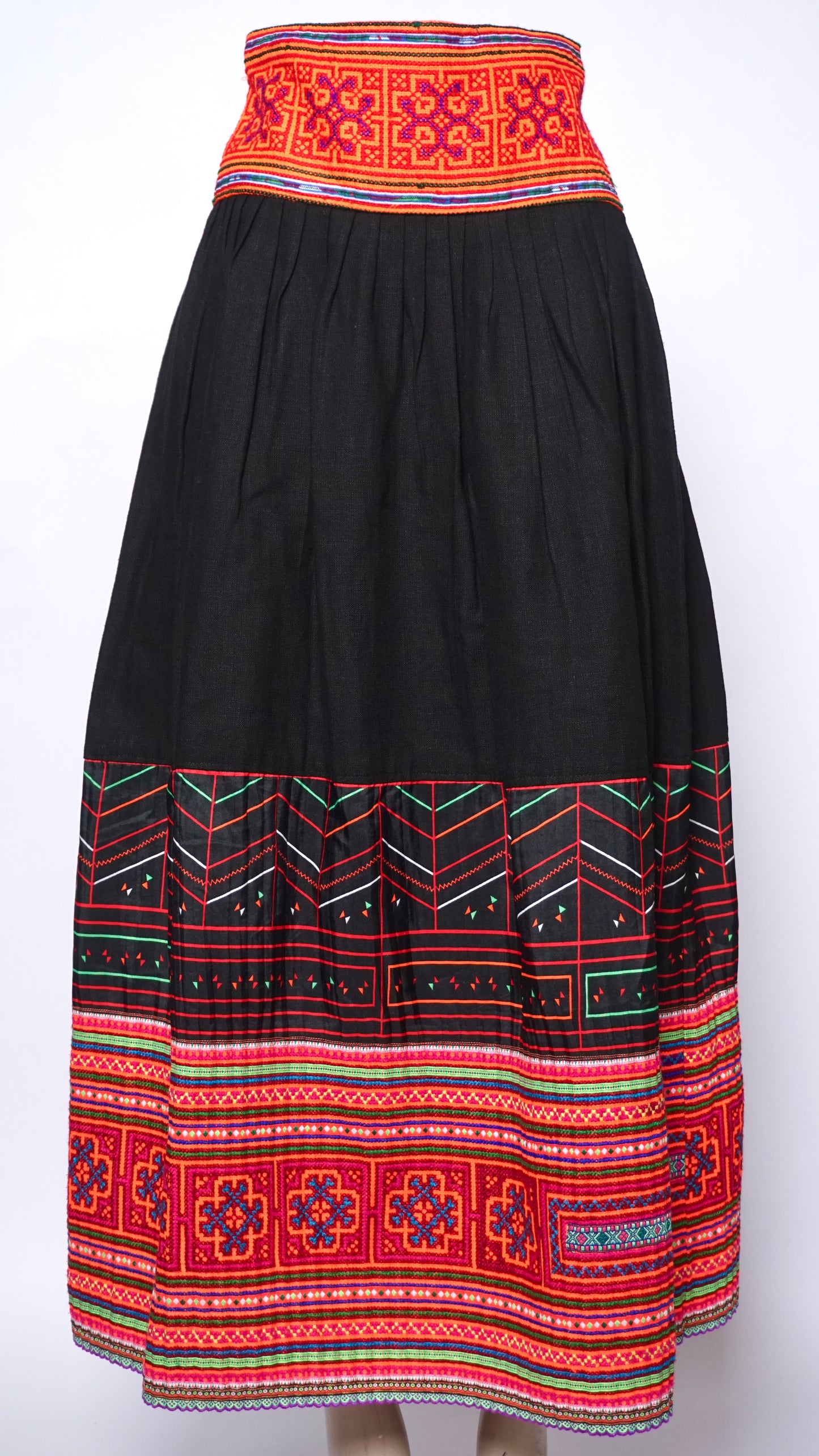 Hill Tribe Maxi Dress (26”-28”)