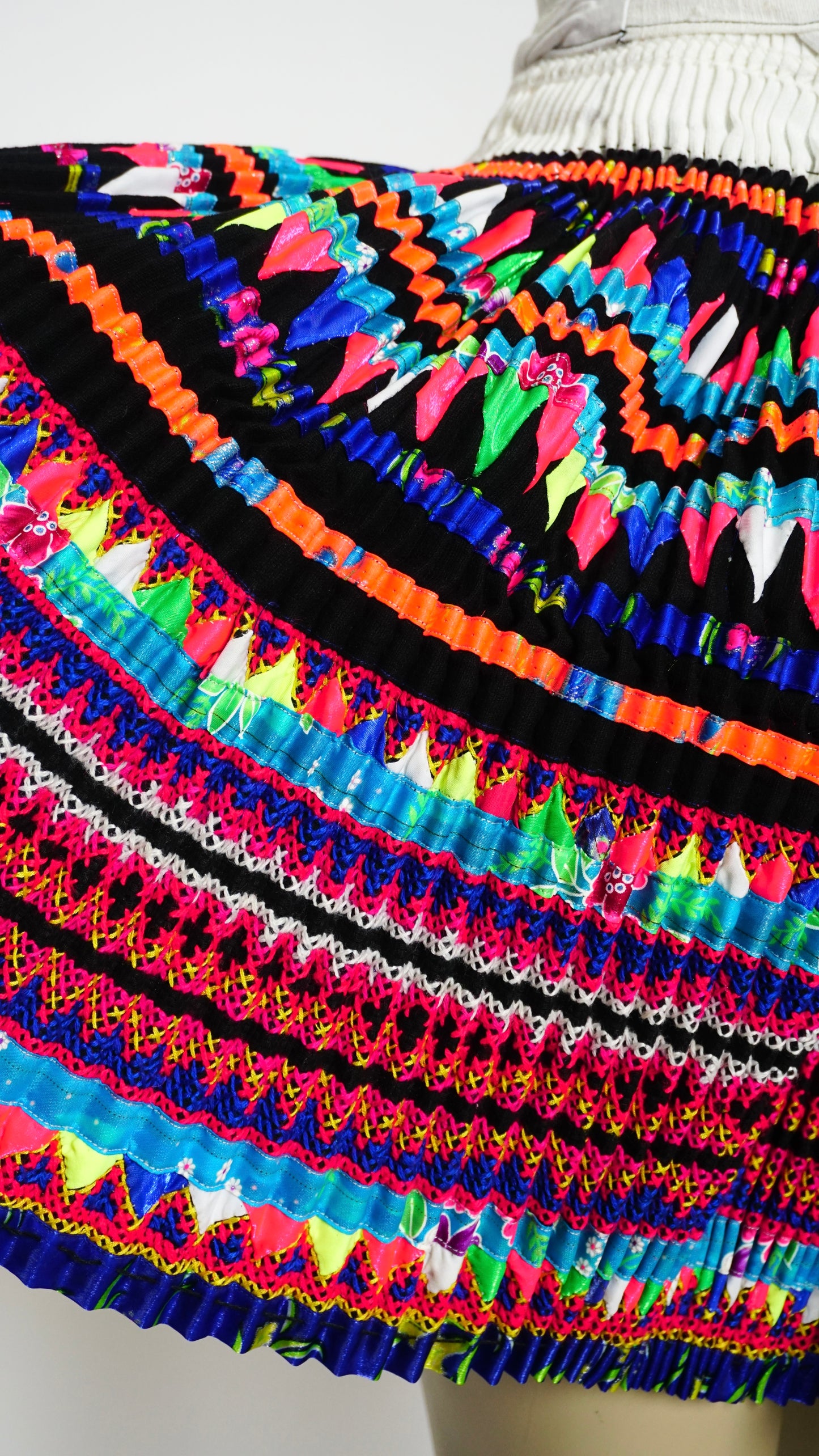 Hmong Leeg Handmade Skirt (44x19.5)