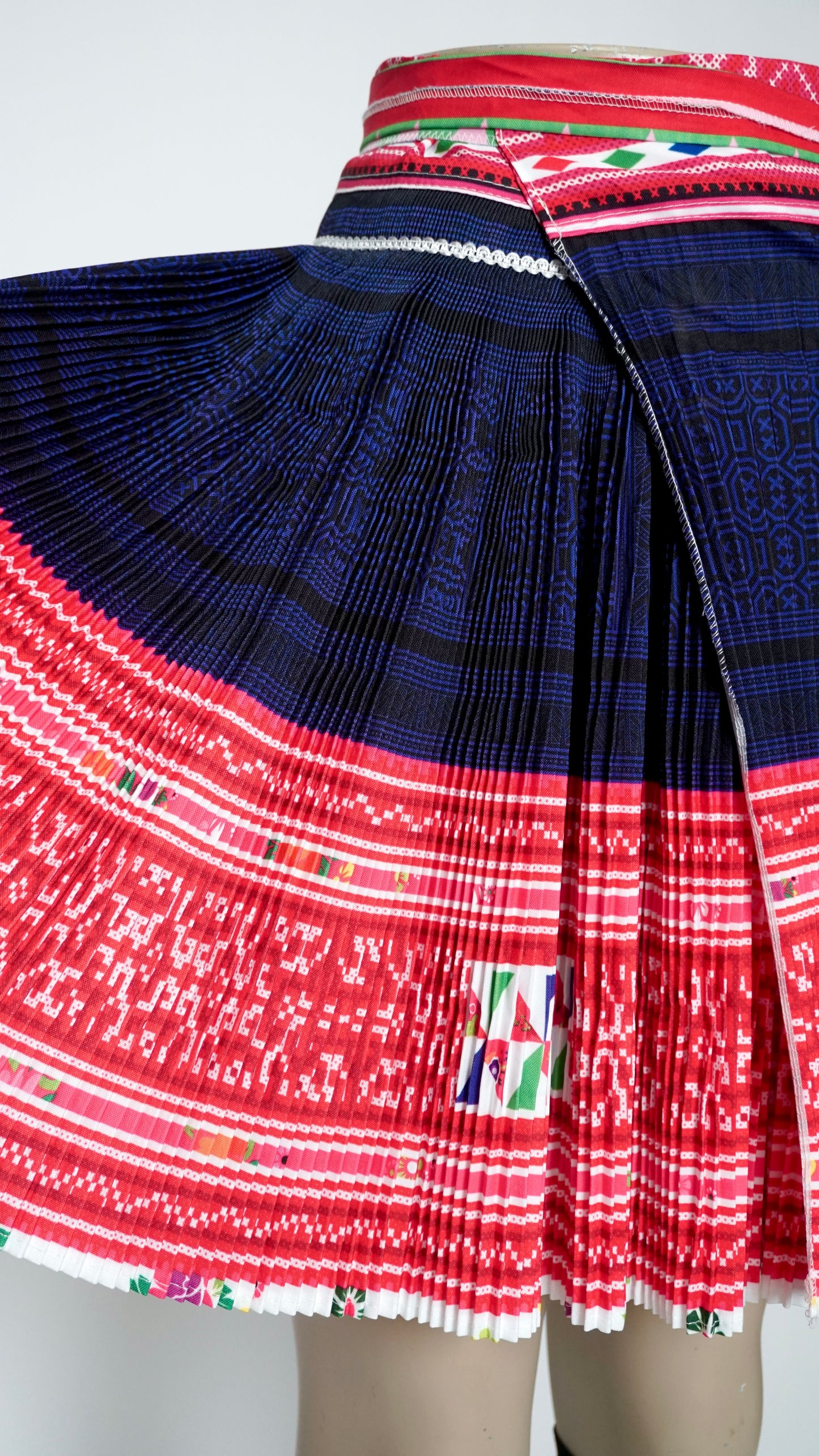 Printed White Floral Bottom Skirt (44x20)