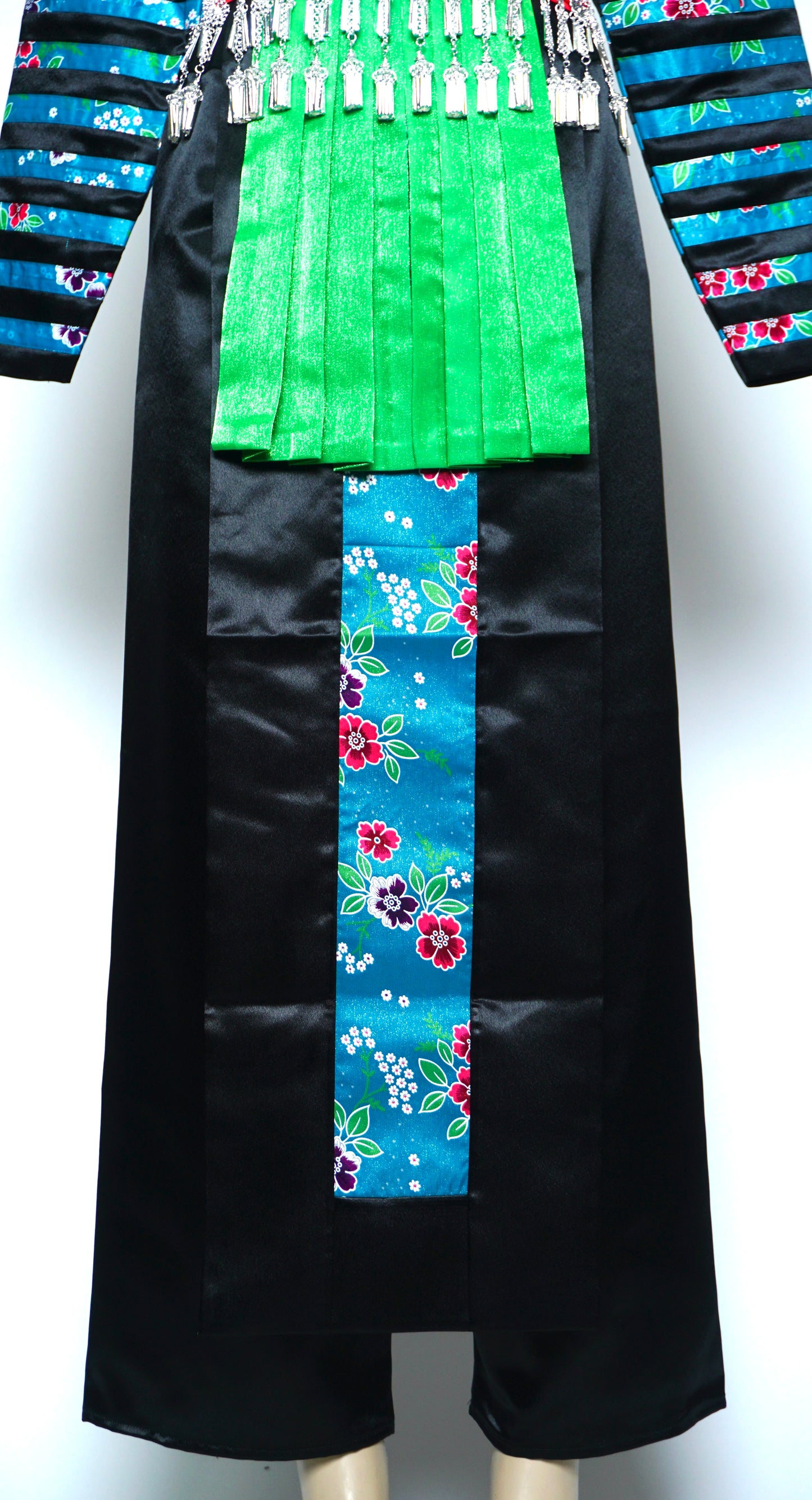Hmong Txaij Light Blue Floral Outfit (38")