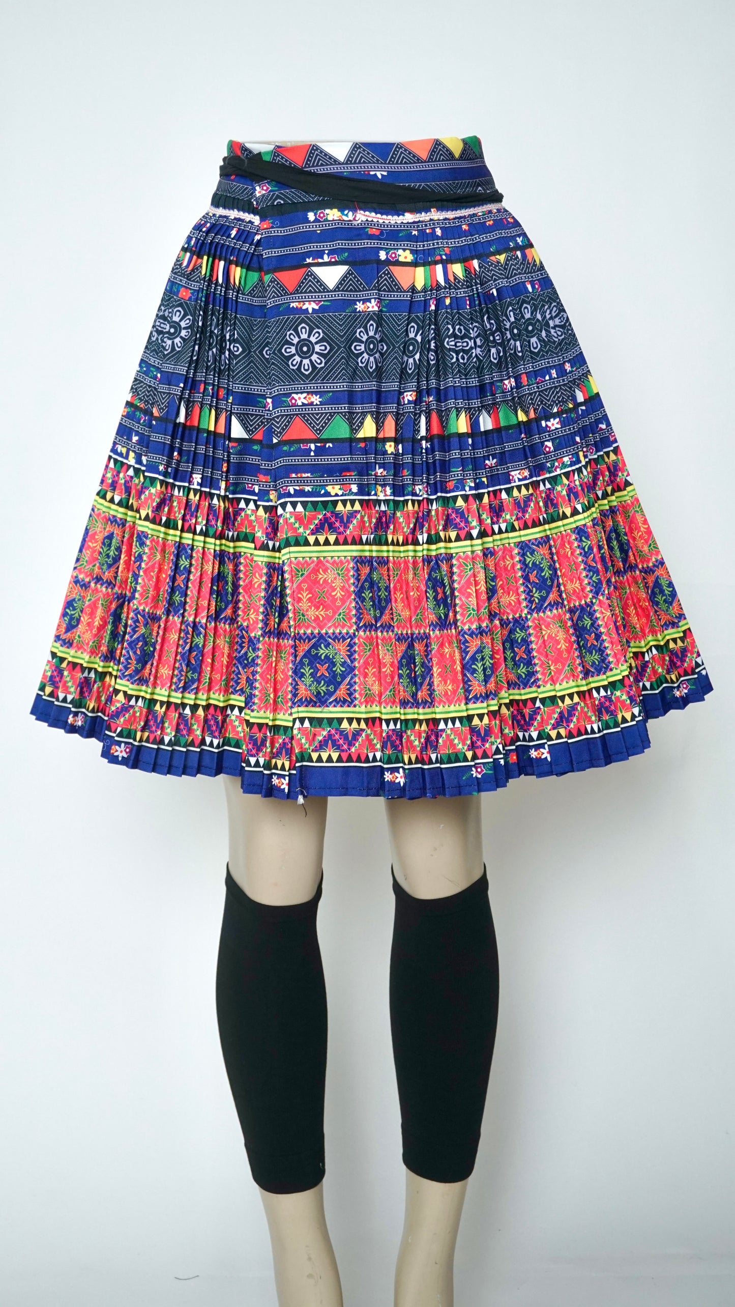 Printed Lavender Blue Floral Square Skirt (38x21)