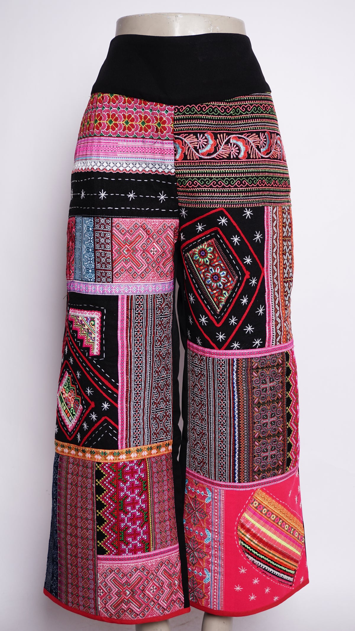 Women Hill Tribe Pants
