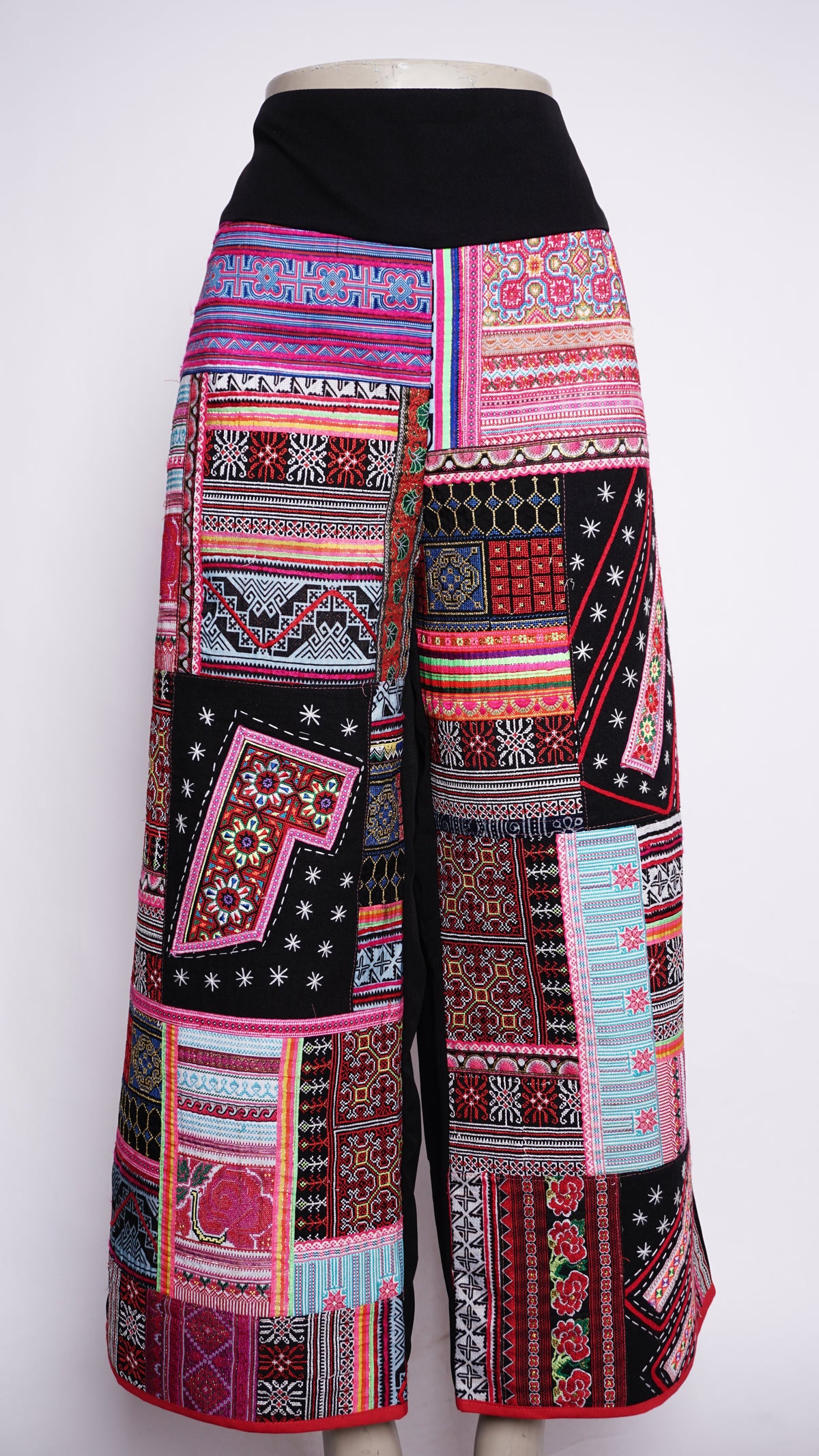 Women Hill Tribe Pants