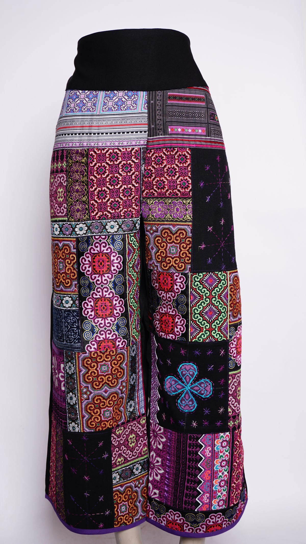 Women Hill Tribe Pants