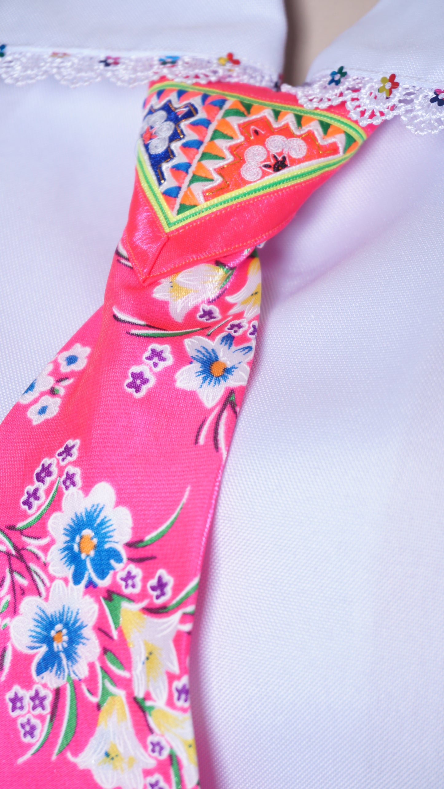 Women Pink Tie