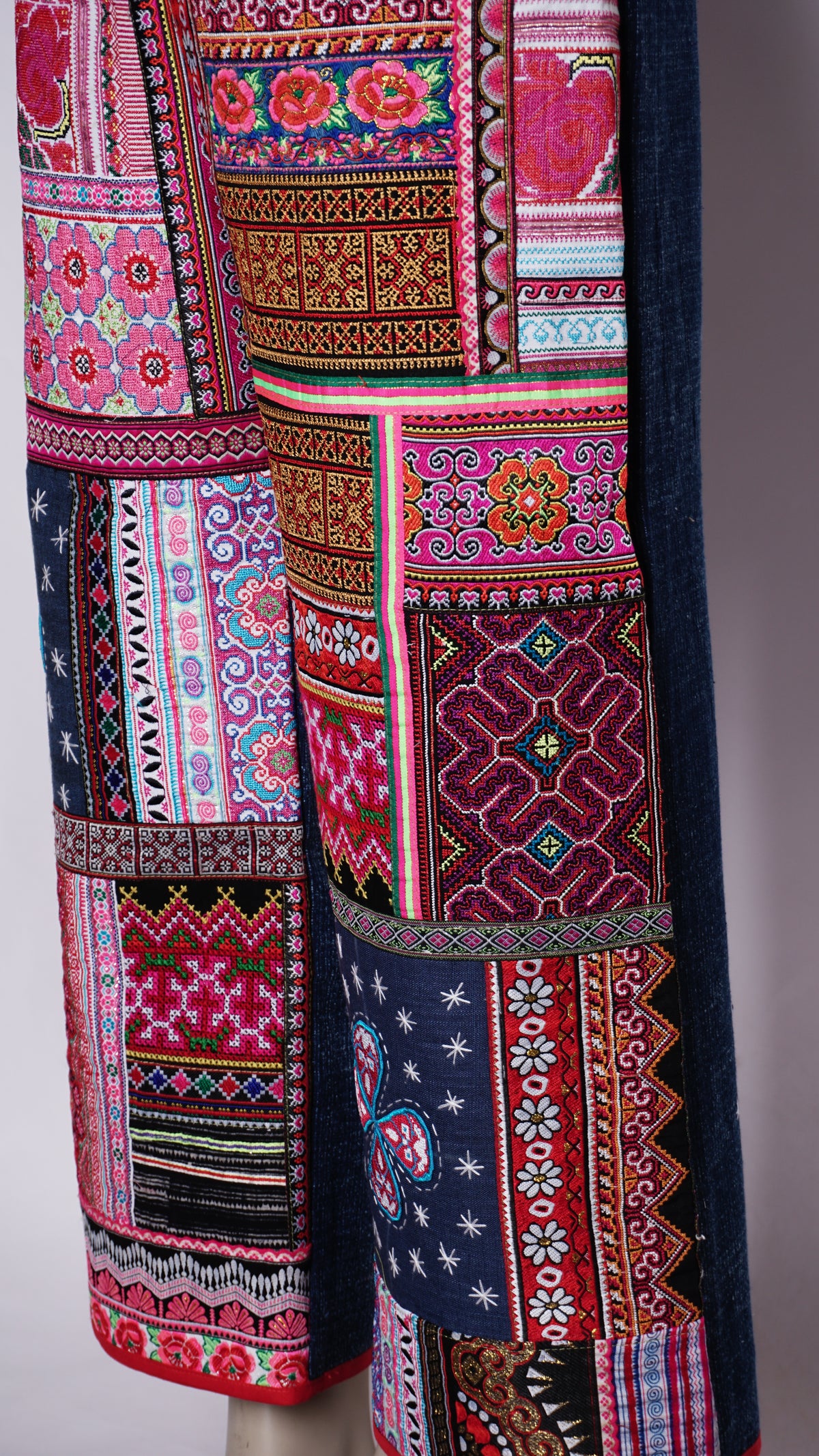 Women Hill Tribe Pants