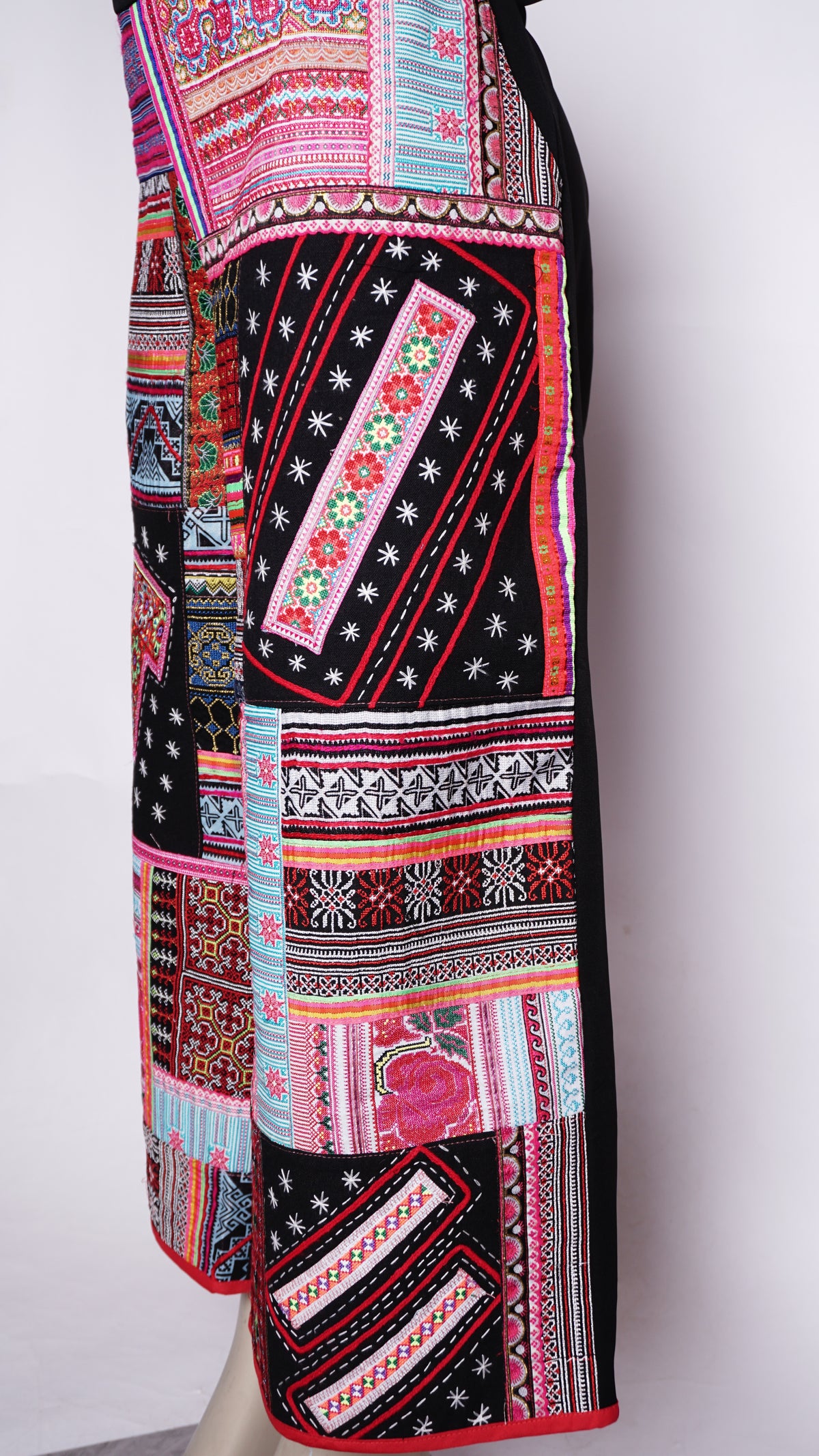 Women Hill Tribe Pants