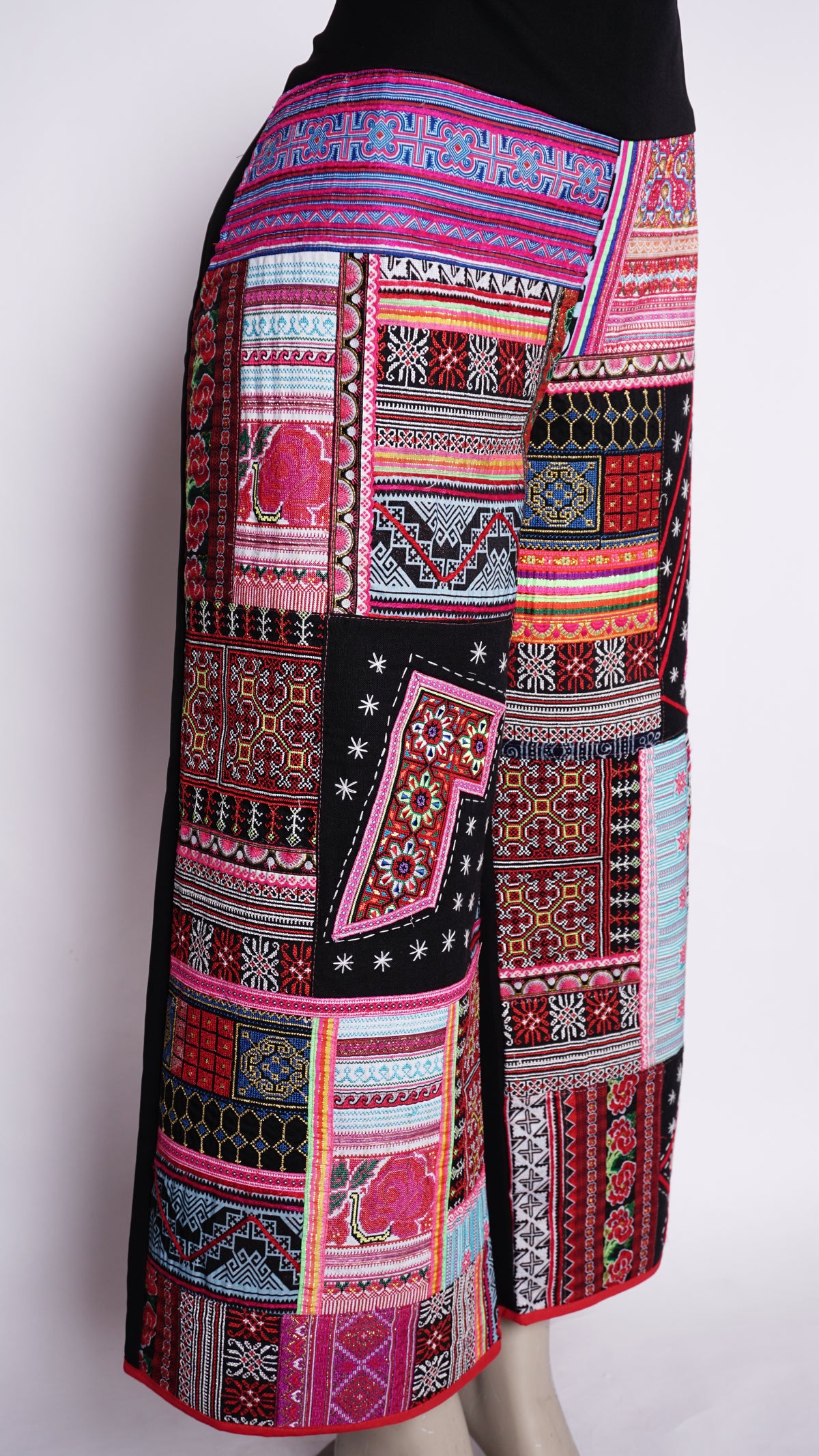 Women Hill Tribe Pants