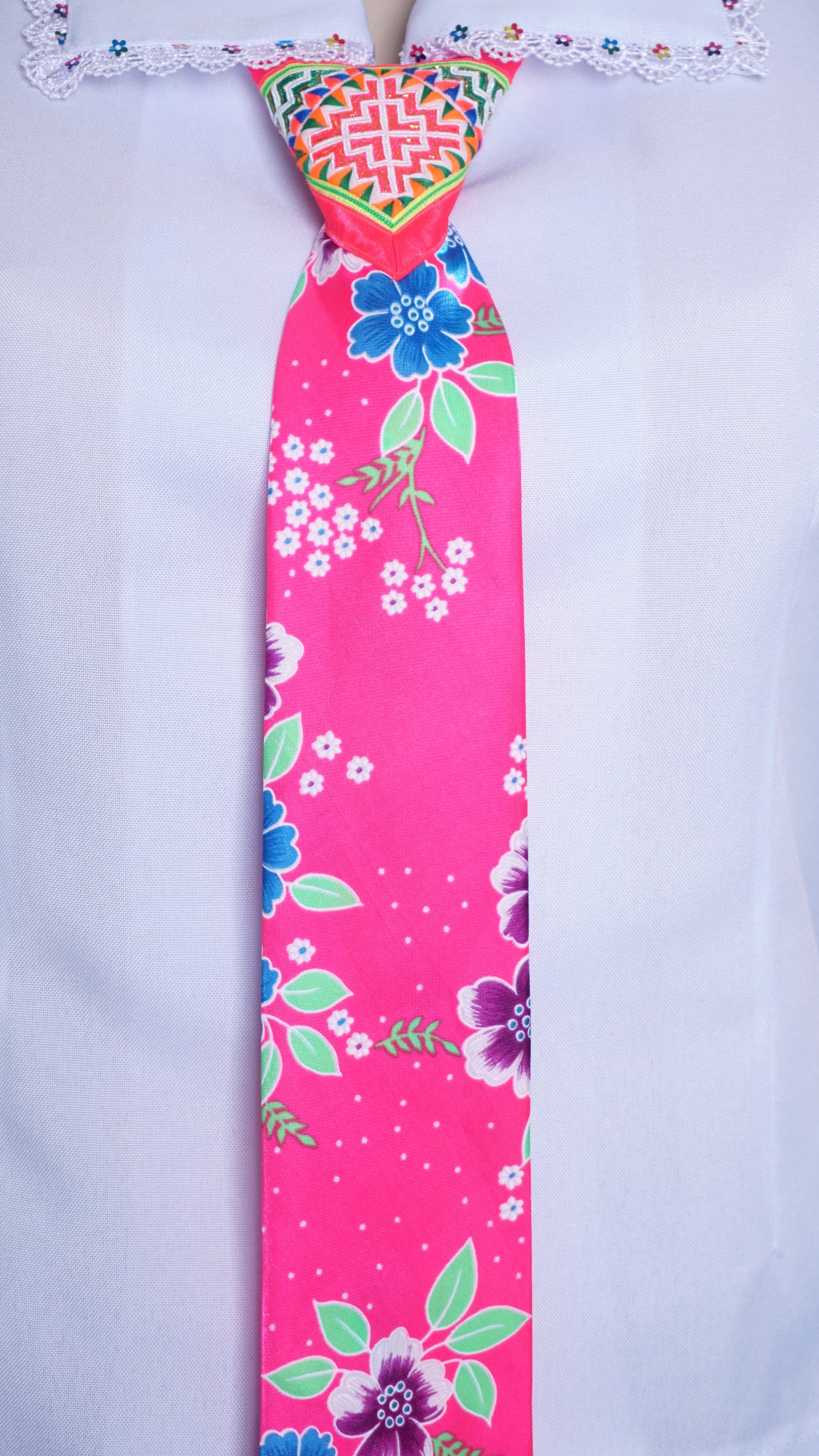 Women Pink Tie