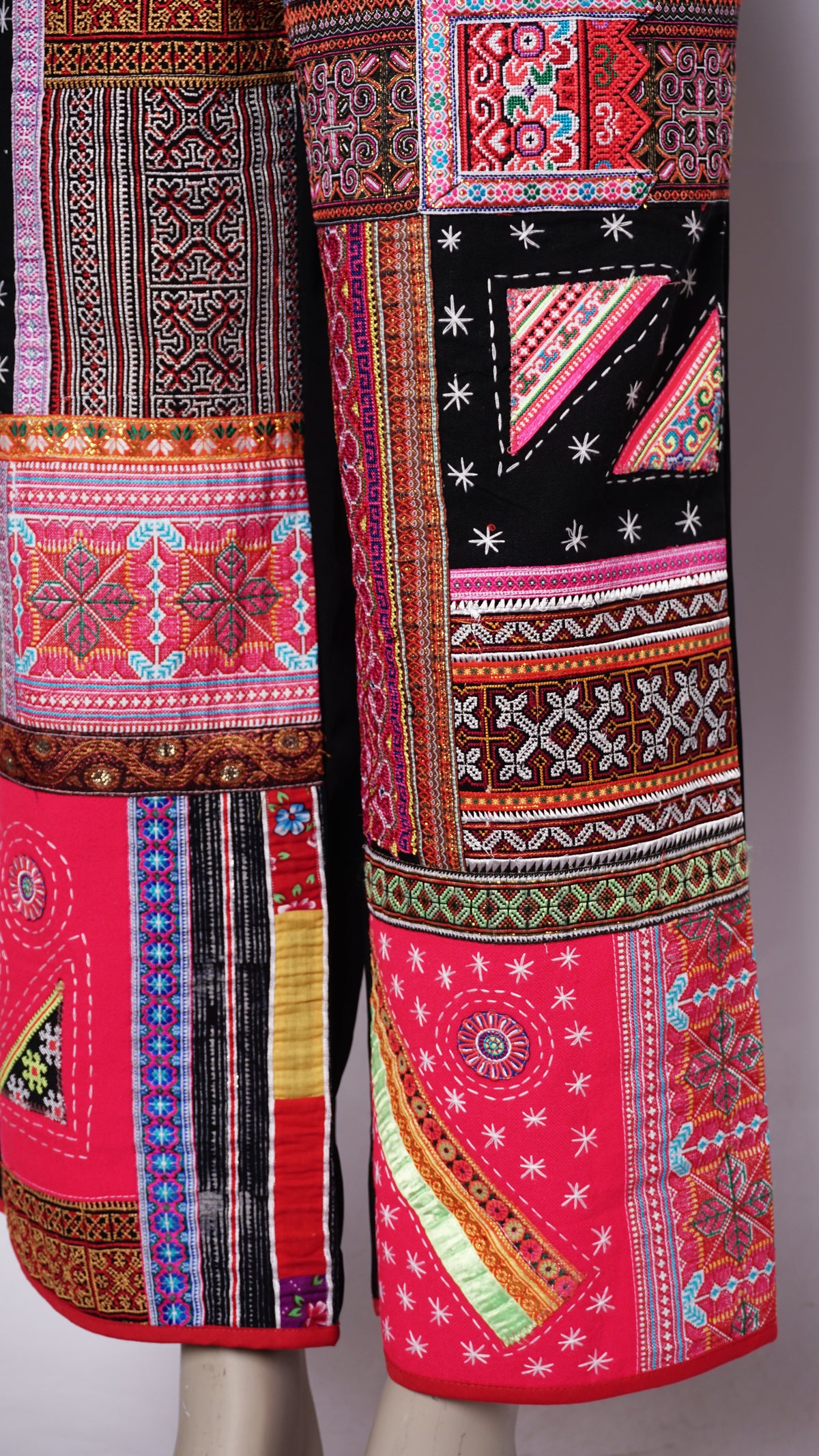 Women Hill Tribe Pants