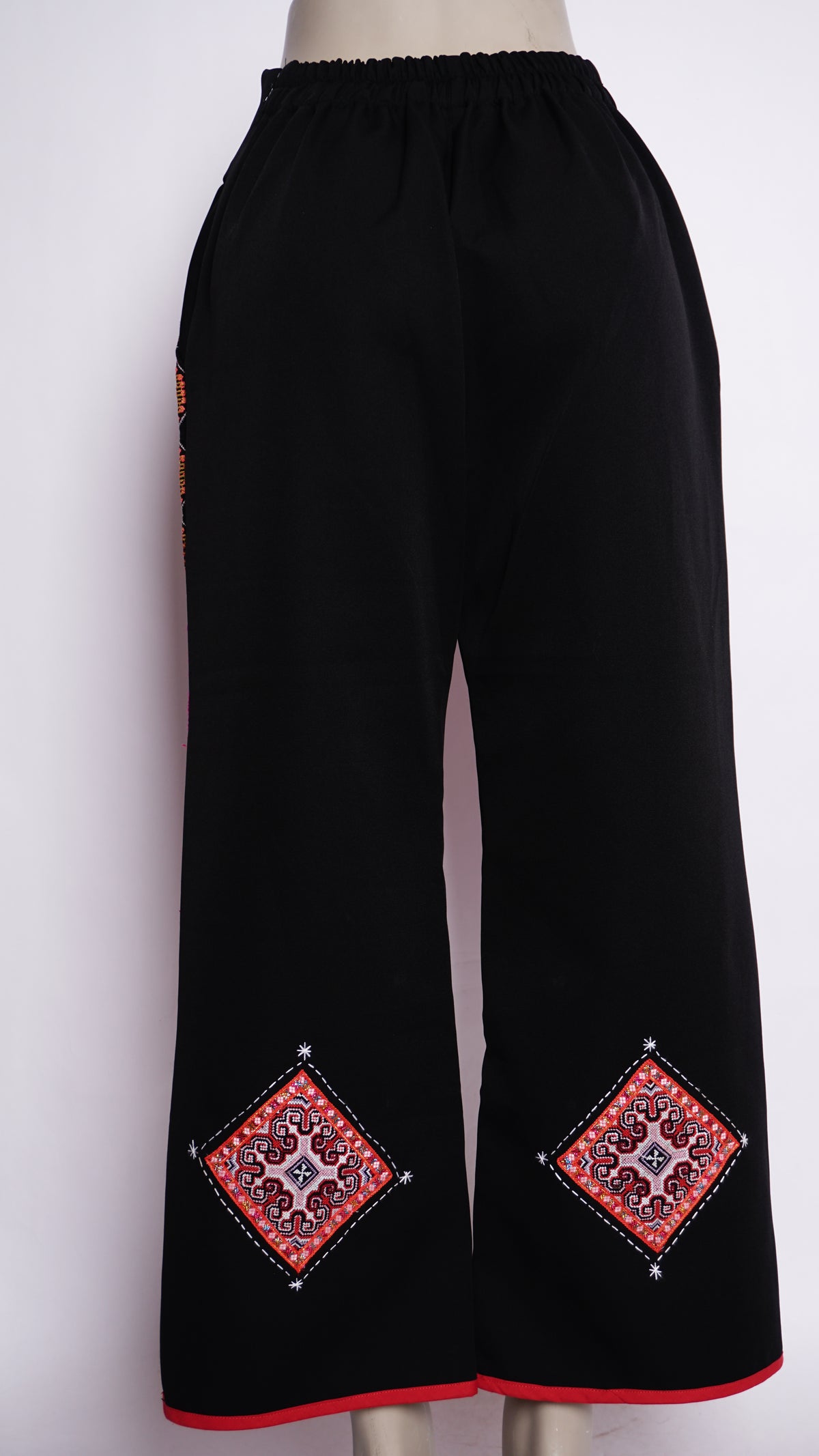 Women Hill Tribe Pants