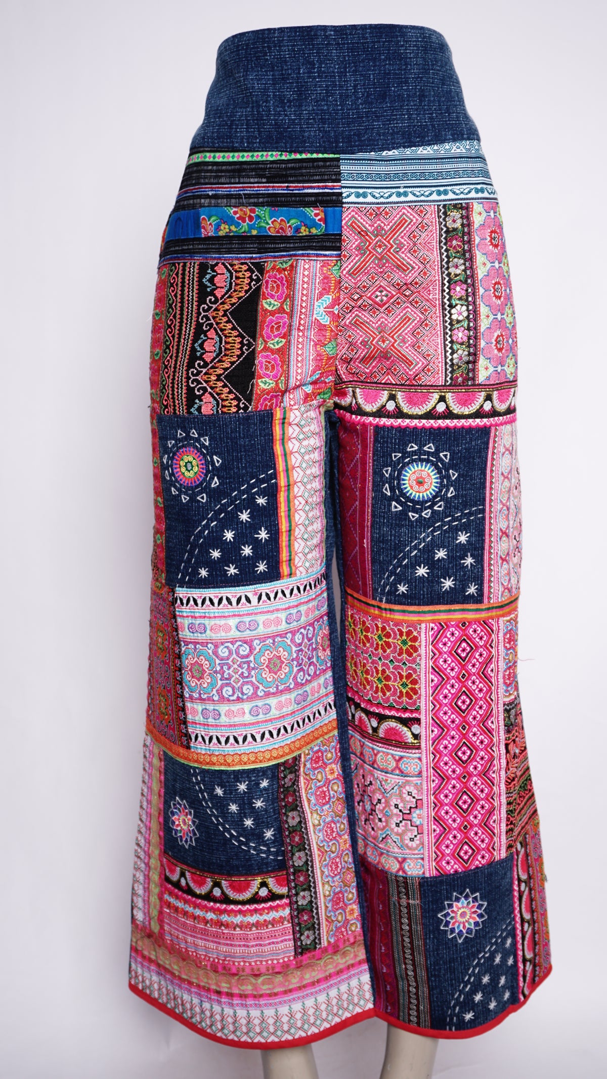 Women Hill Tribe Pants