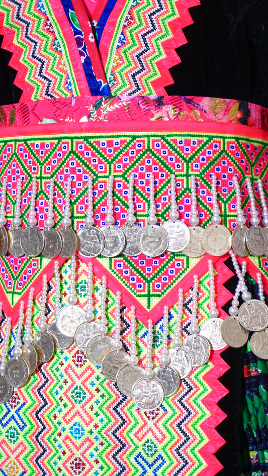 Handmade Hlab Hmong Leeg (42")