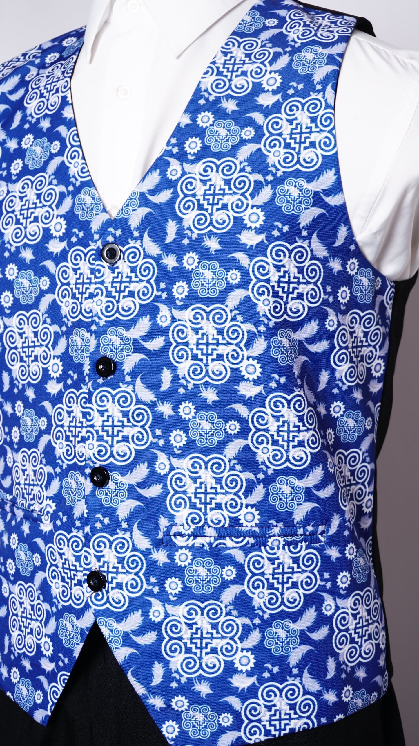 Printed Hmong Qwj Feather Vest