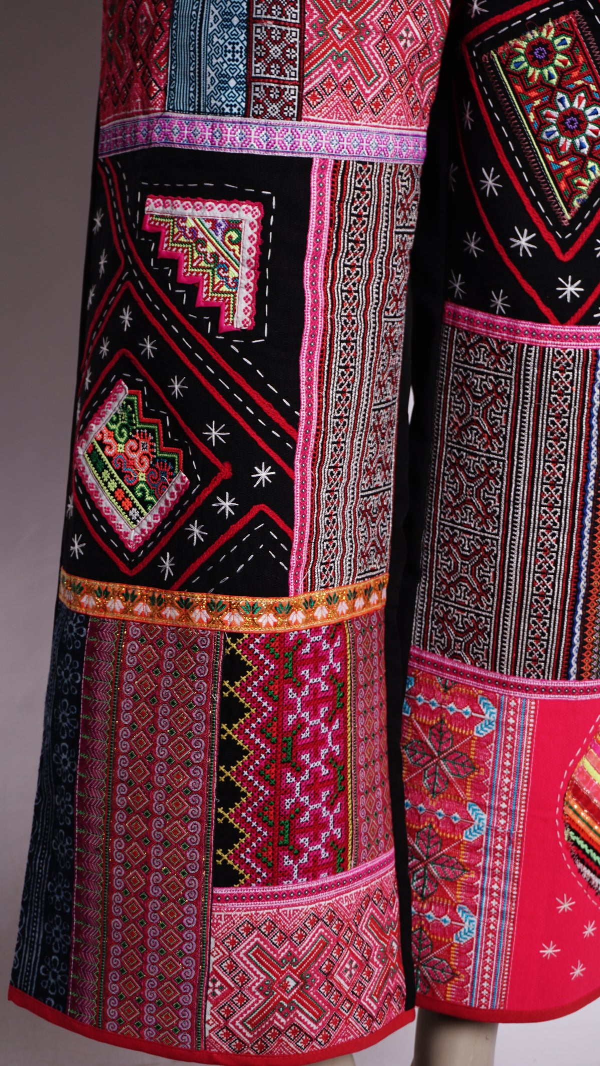 Women Hill Tribe Pants