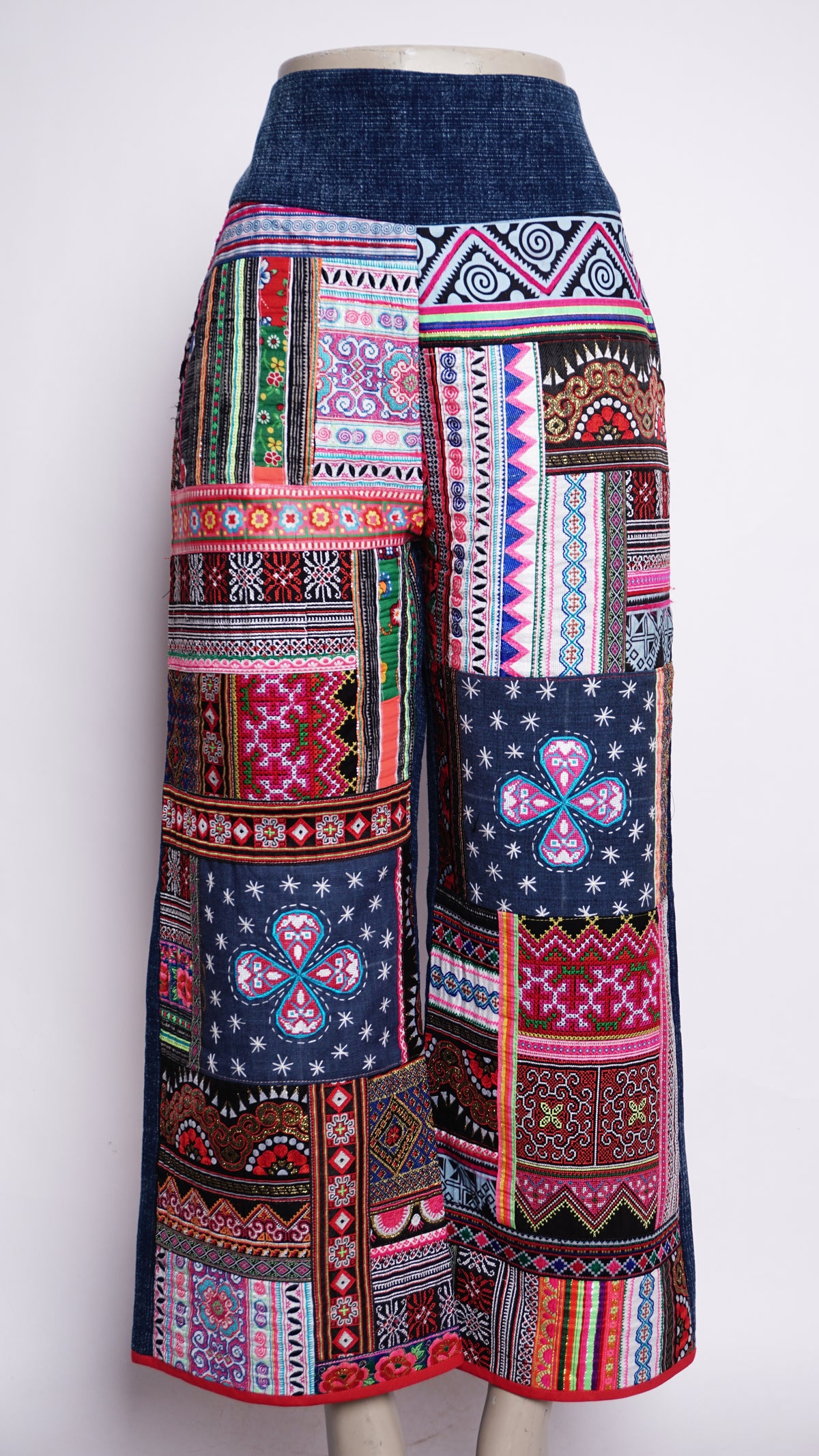 Women Hill Tribe Pants