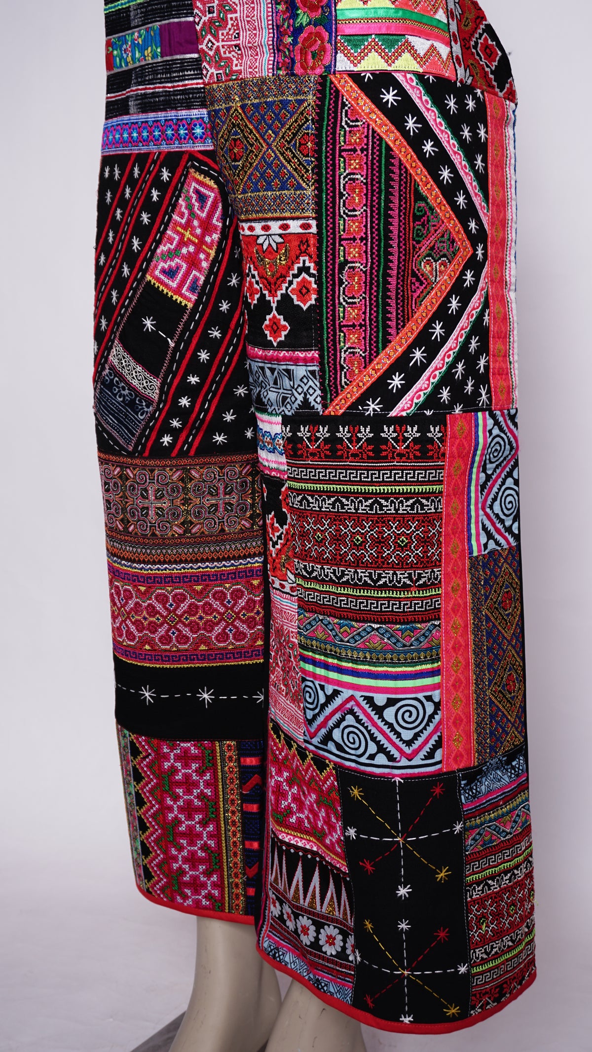 Women Hill Tribe Pants