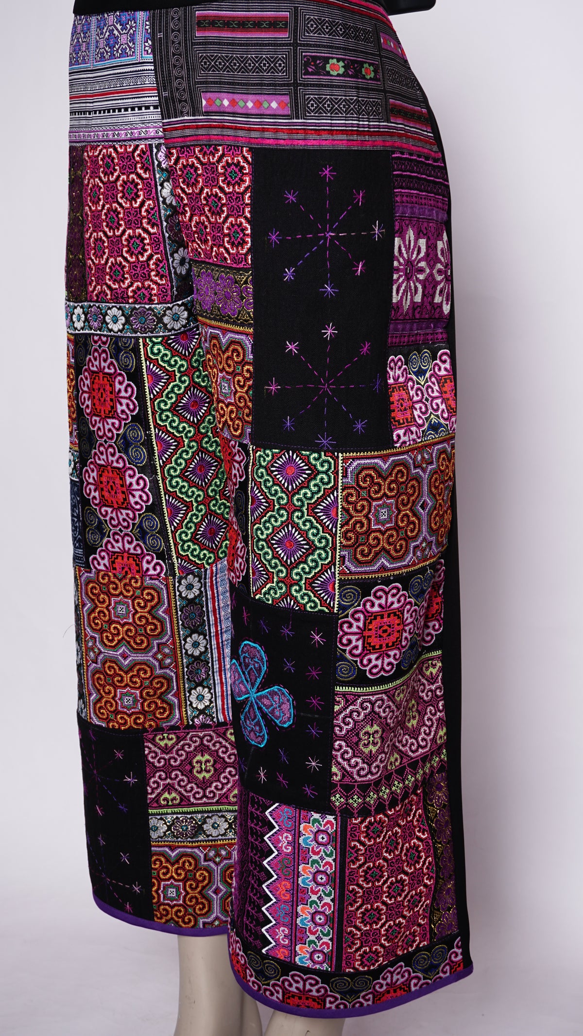 Women Hill Tribe Pants