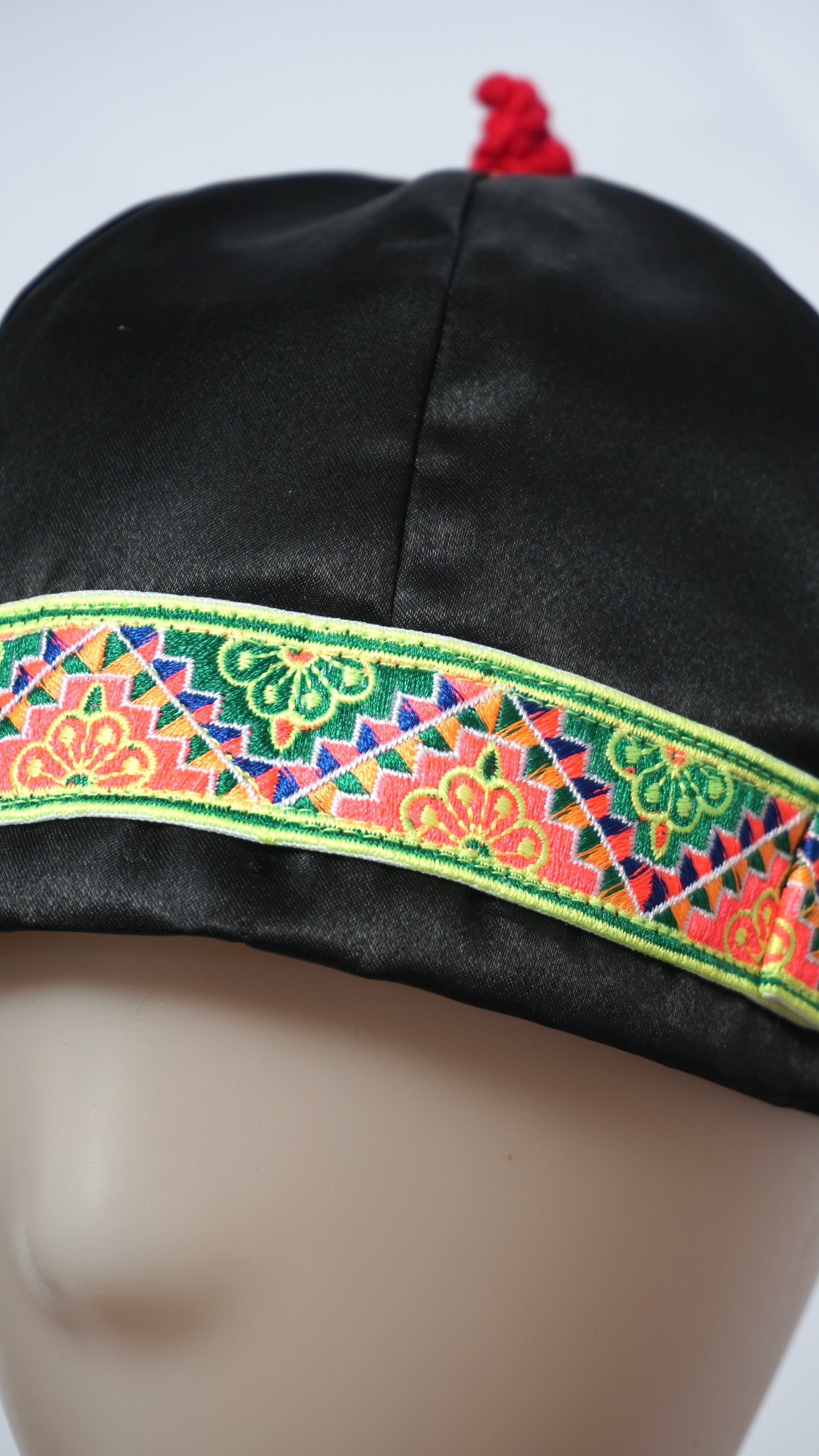 Hmong Hat-Green/Pink (24")