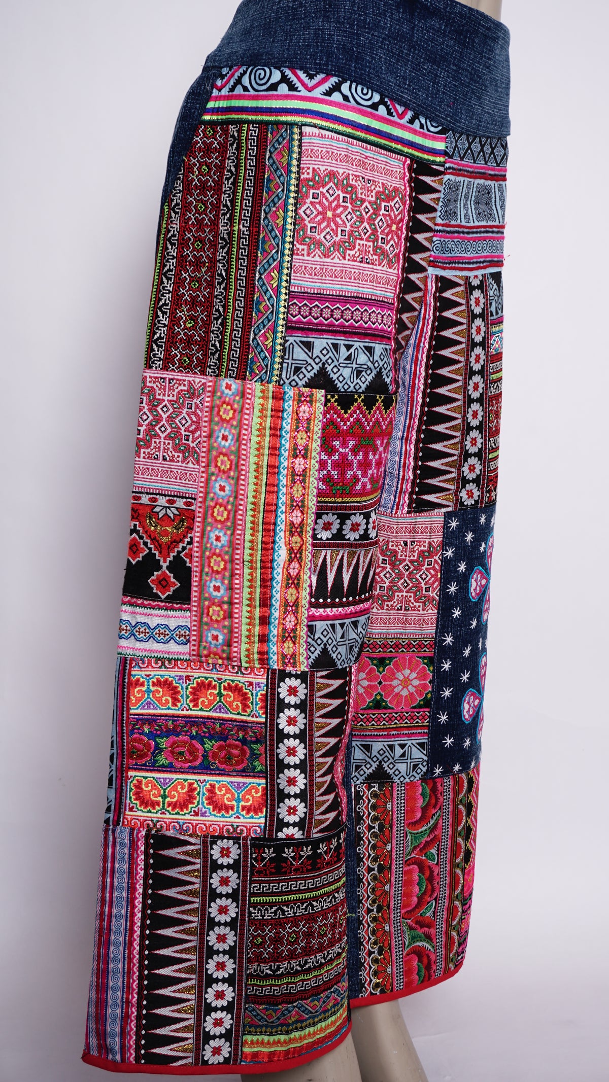 Women Hill Tribe Pants
