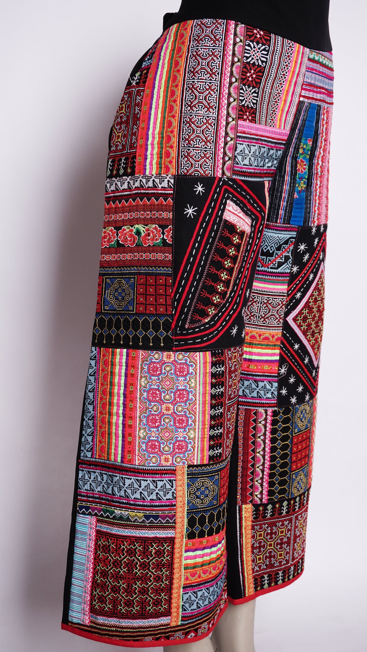 Women Hill Tribe Pants
