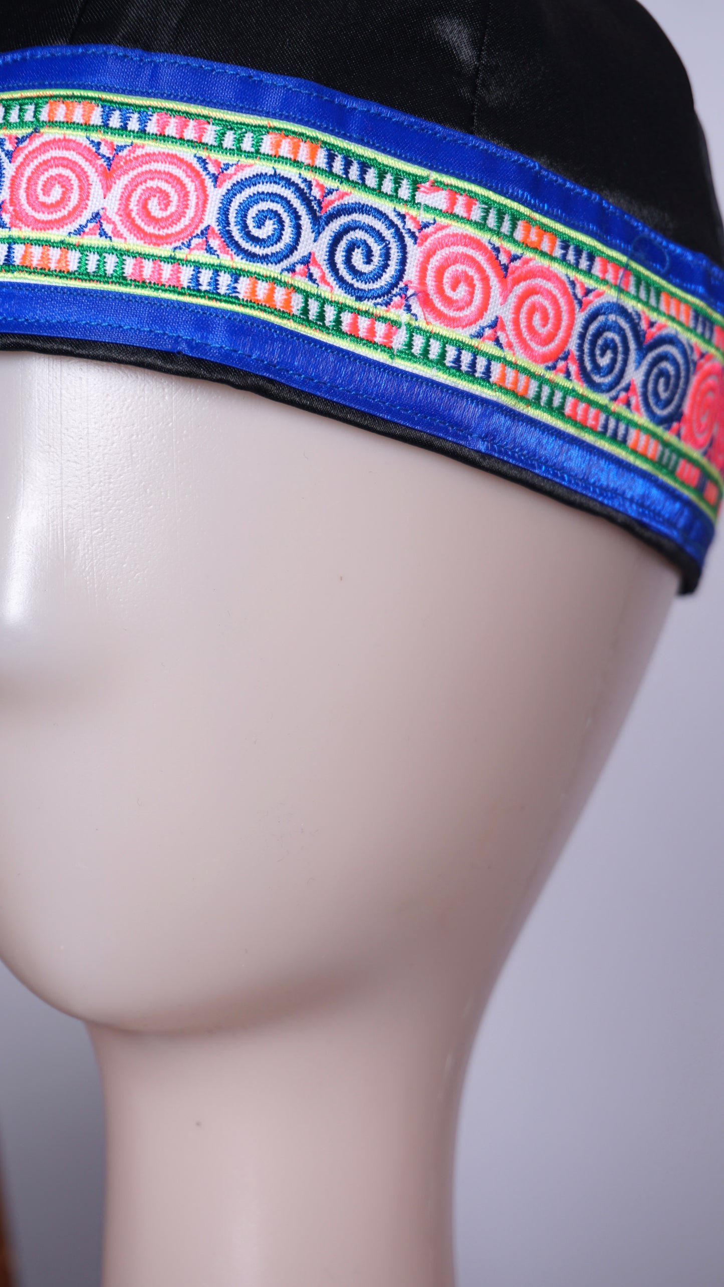 Hmong Hat-Blue/Pink Qwj