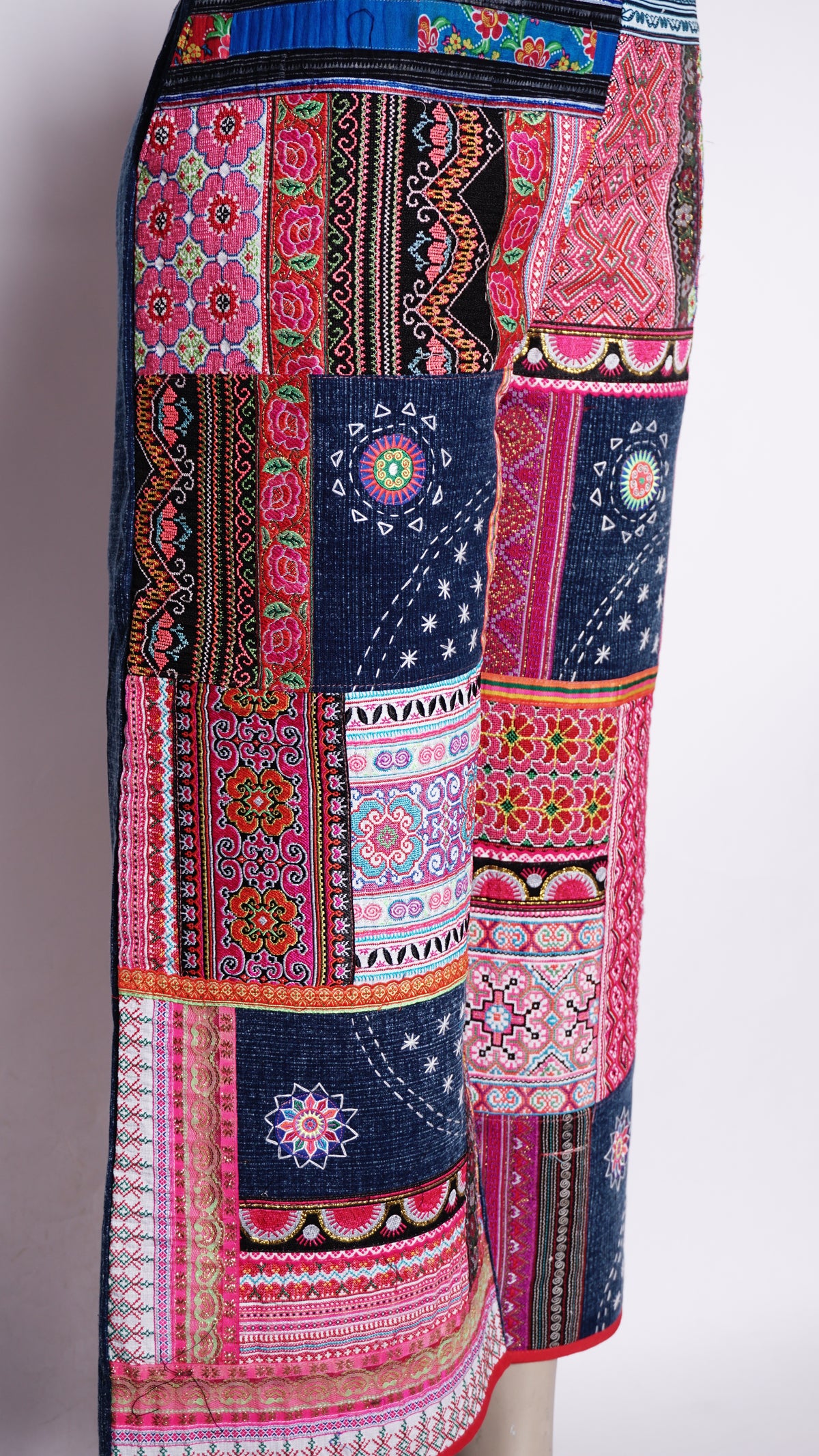 Women Hill Tribe Pants