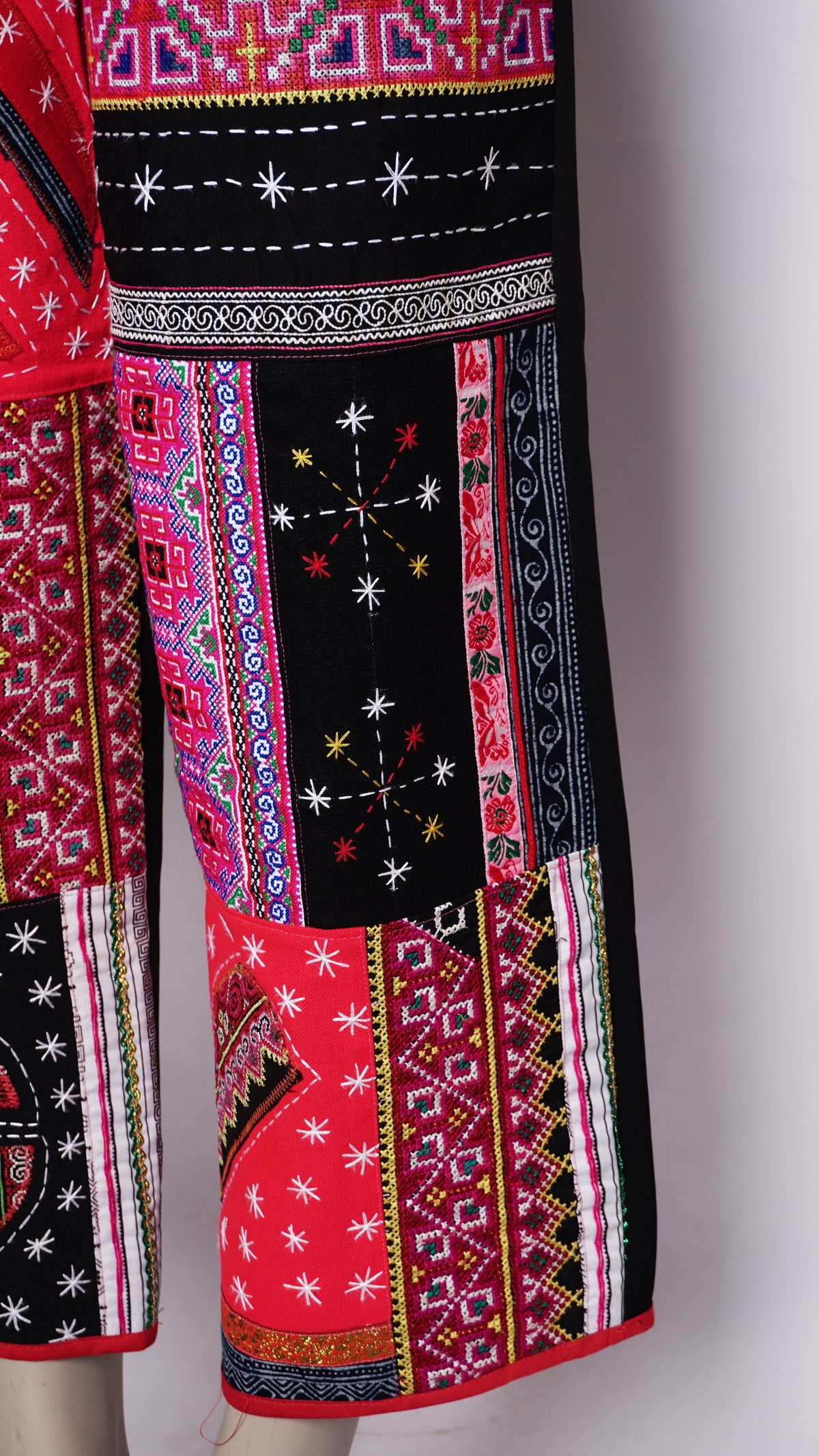 Women Hill Tribe Pants