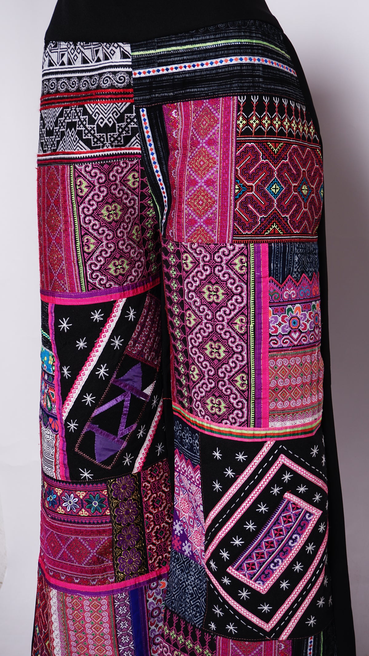 Women Hill Tribe Pants