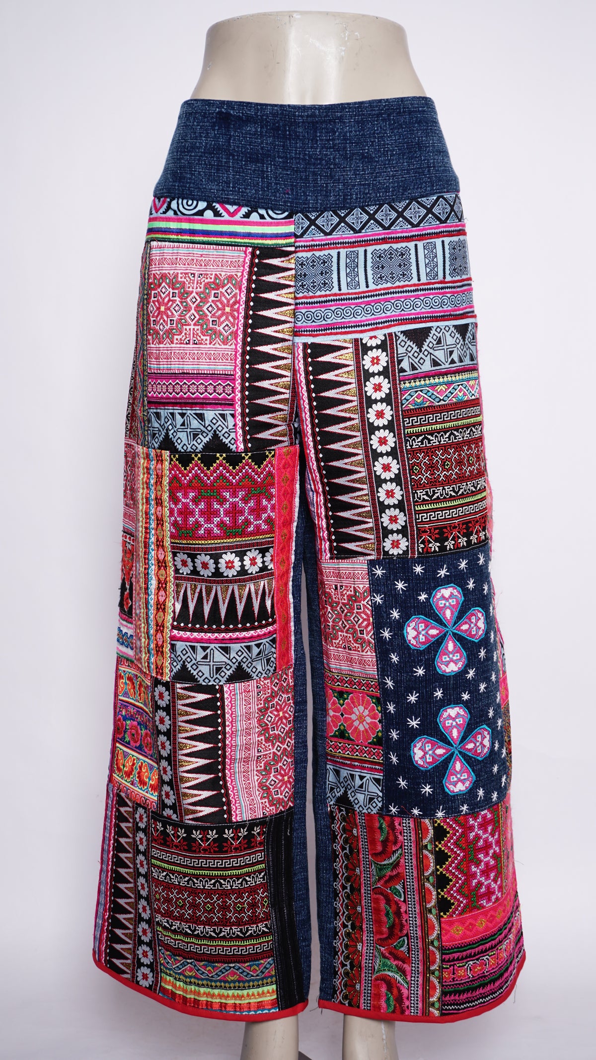 Women Hill Tribe Pants