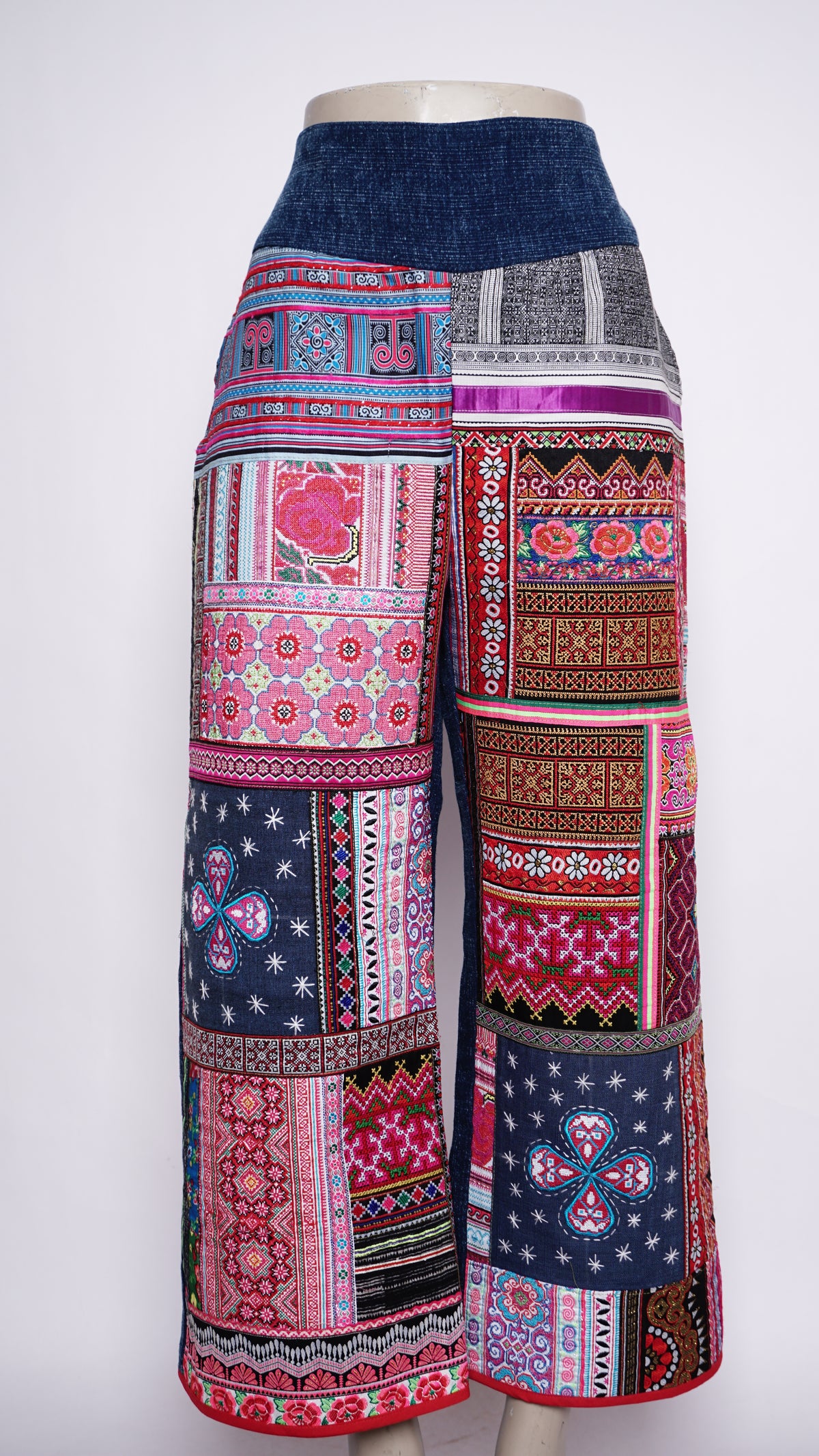 Women Hill Tribe Pants